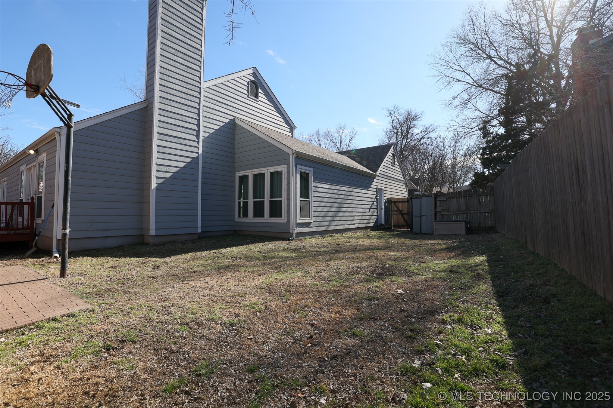 6217 E 76th Street Property Photo 52