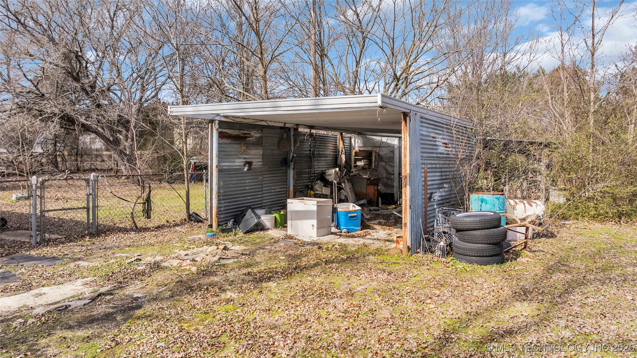 4213 Springdale Road Property Photo 3