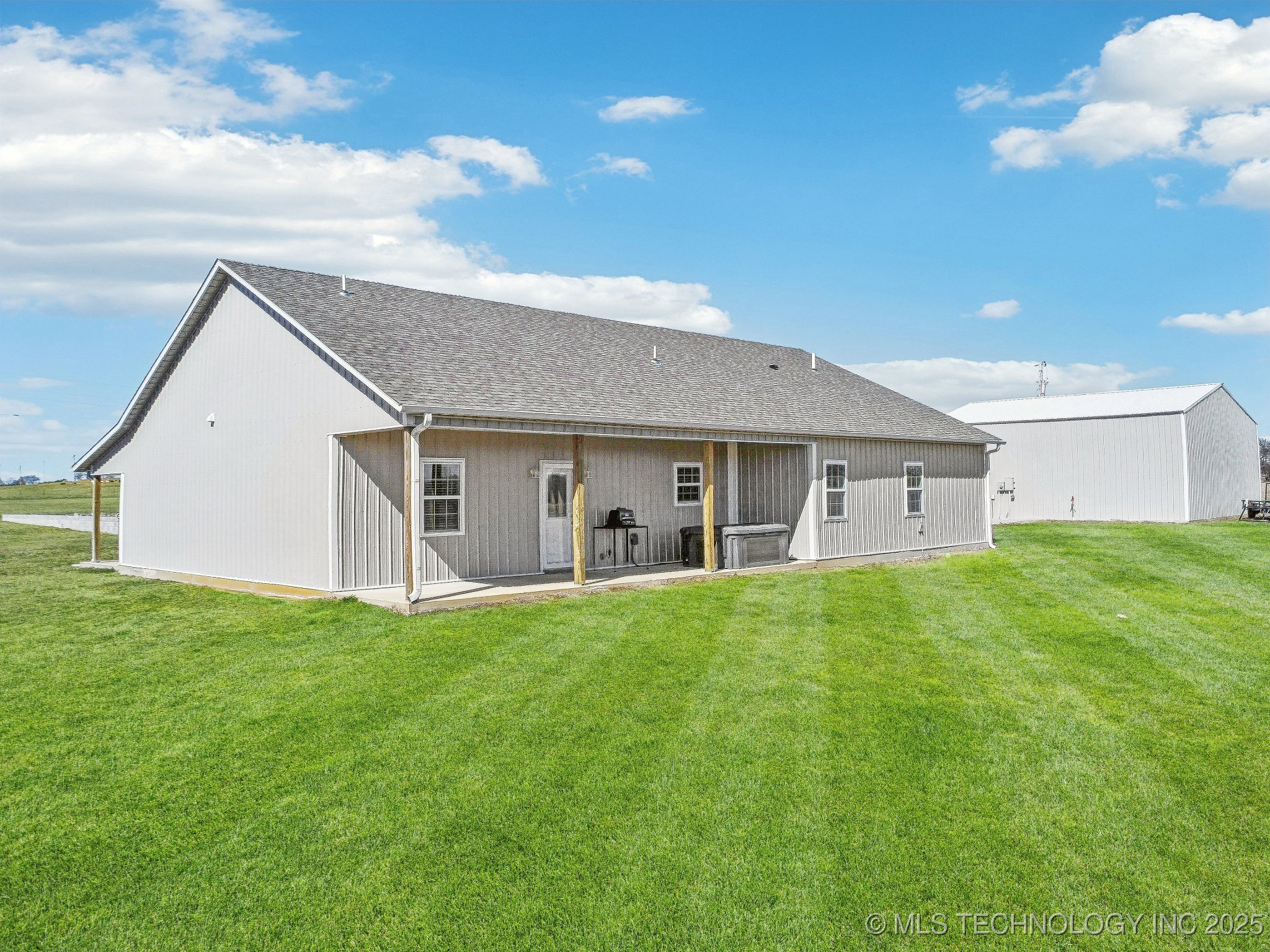 2374 N 205 Road Property Photo 29