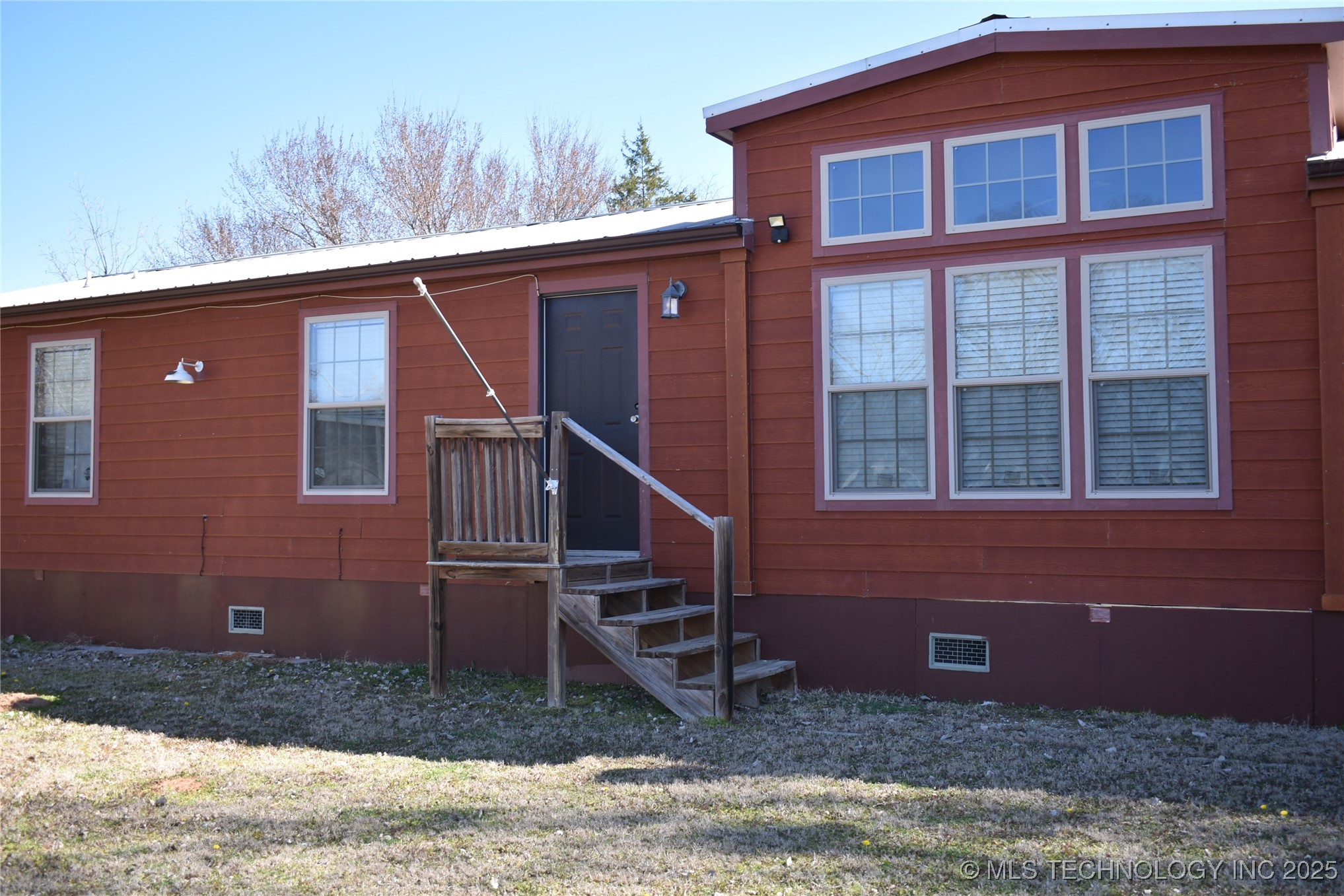 21511 Marietta Street Property Photo 2