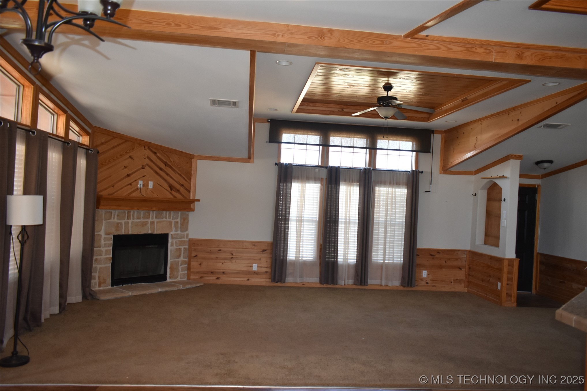 21511 Marietta Street Property Photo 12