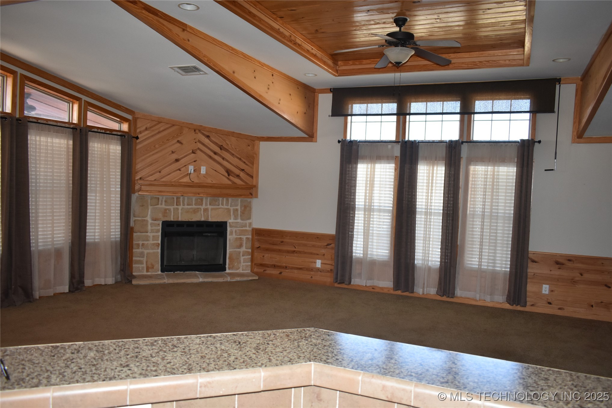 21511 Marietta Street Property Photo 13