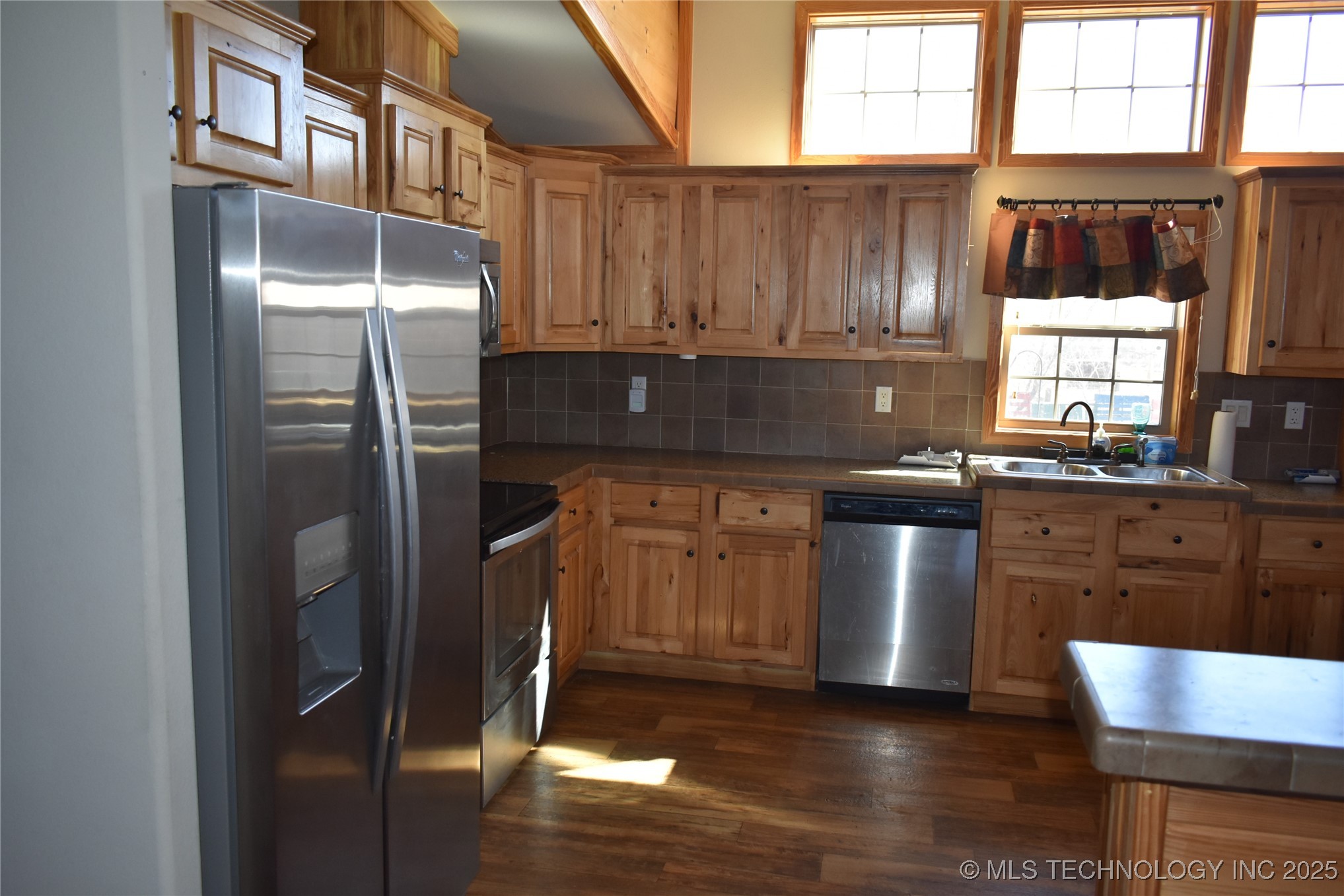 21511 Marietta Street Property Photo 16