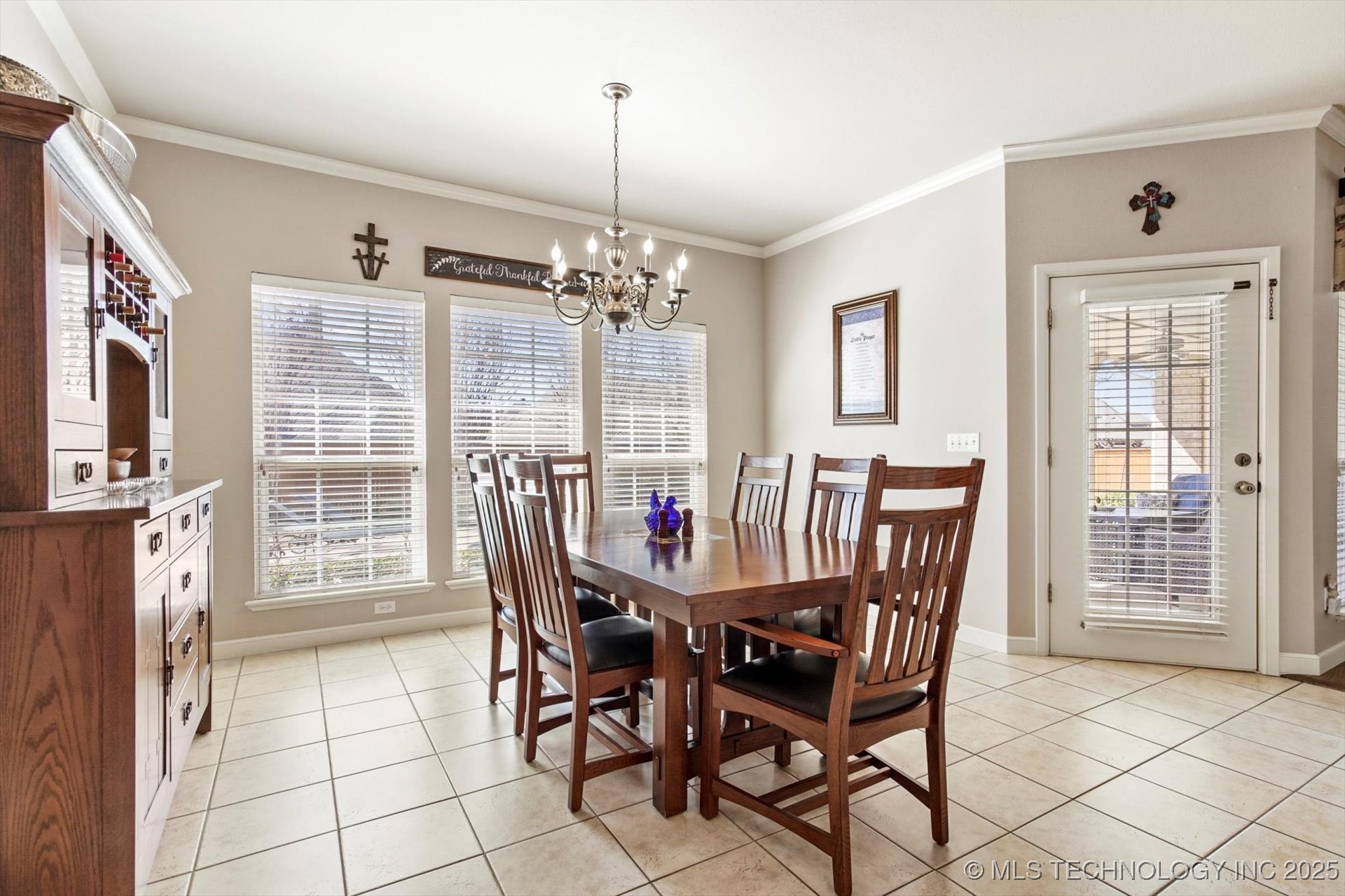 300 S 77th Street Property Photo 14
