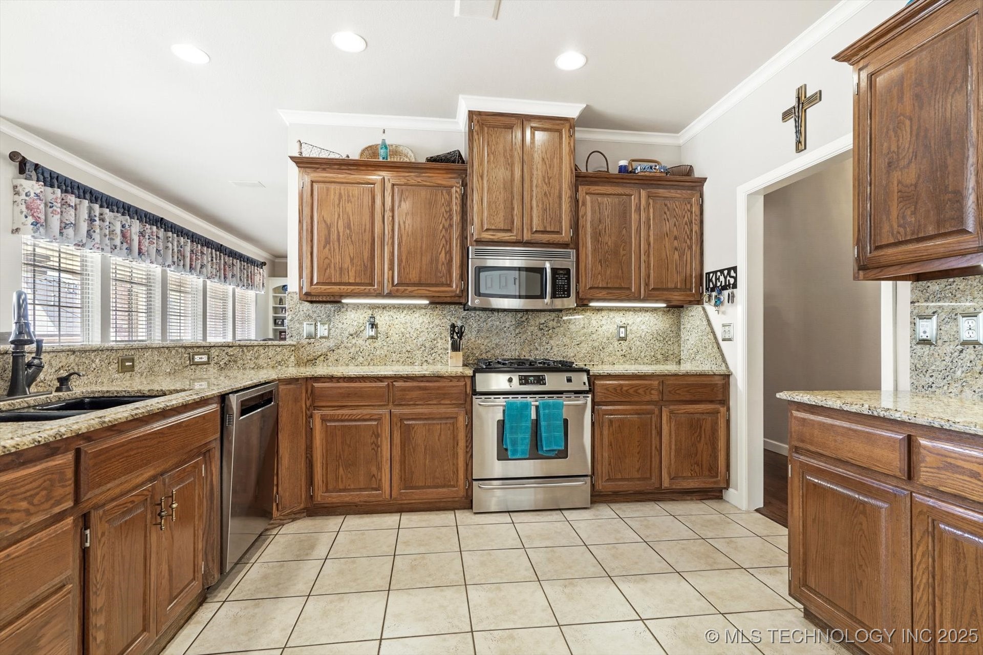 300 S 77th Street Property Photo 16