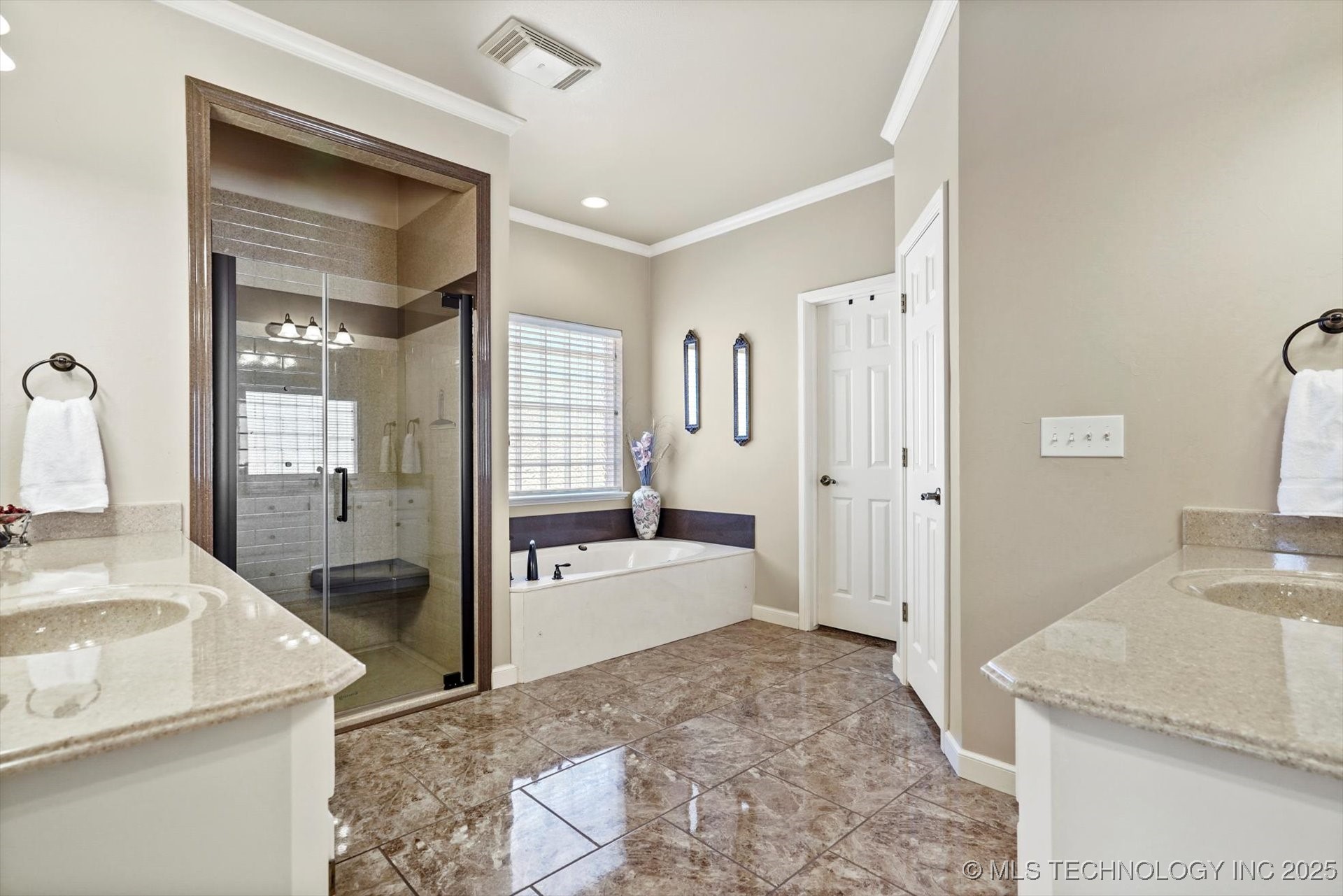 300 S 77th Street Property Photo 22