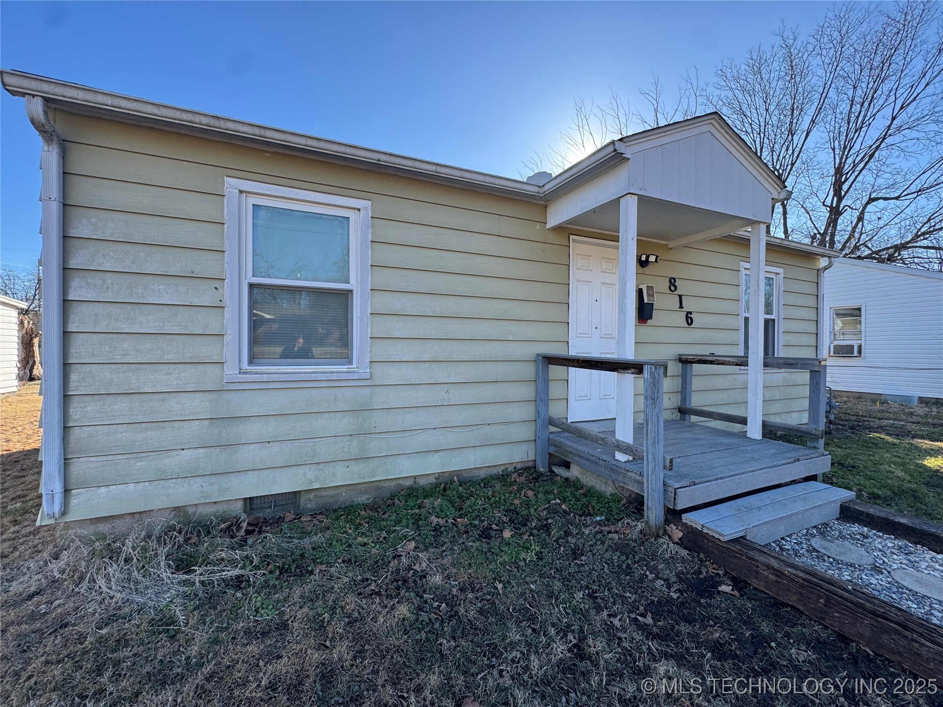 816 E Polk Avenue Property Photo