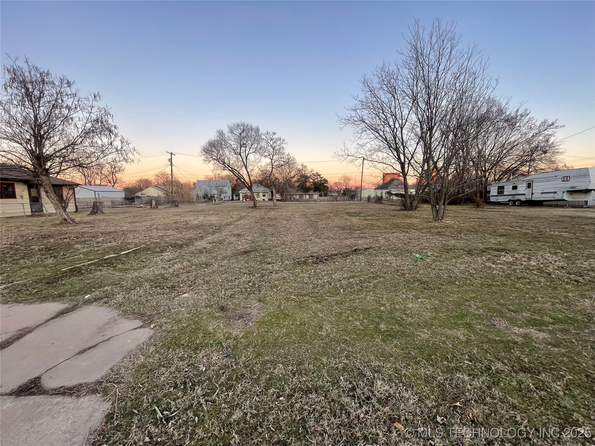 114 N Virginia Avenue Property Photo 2