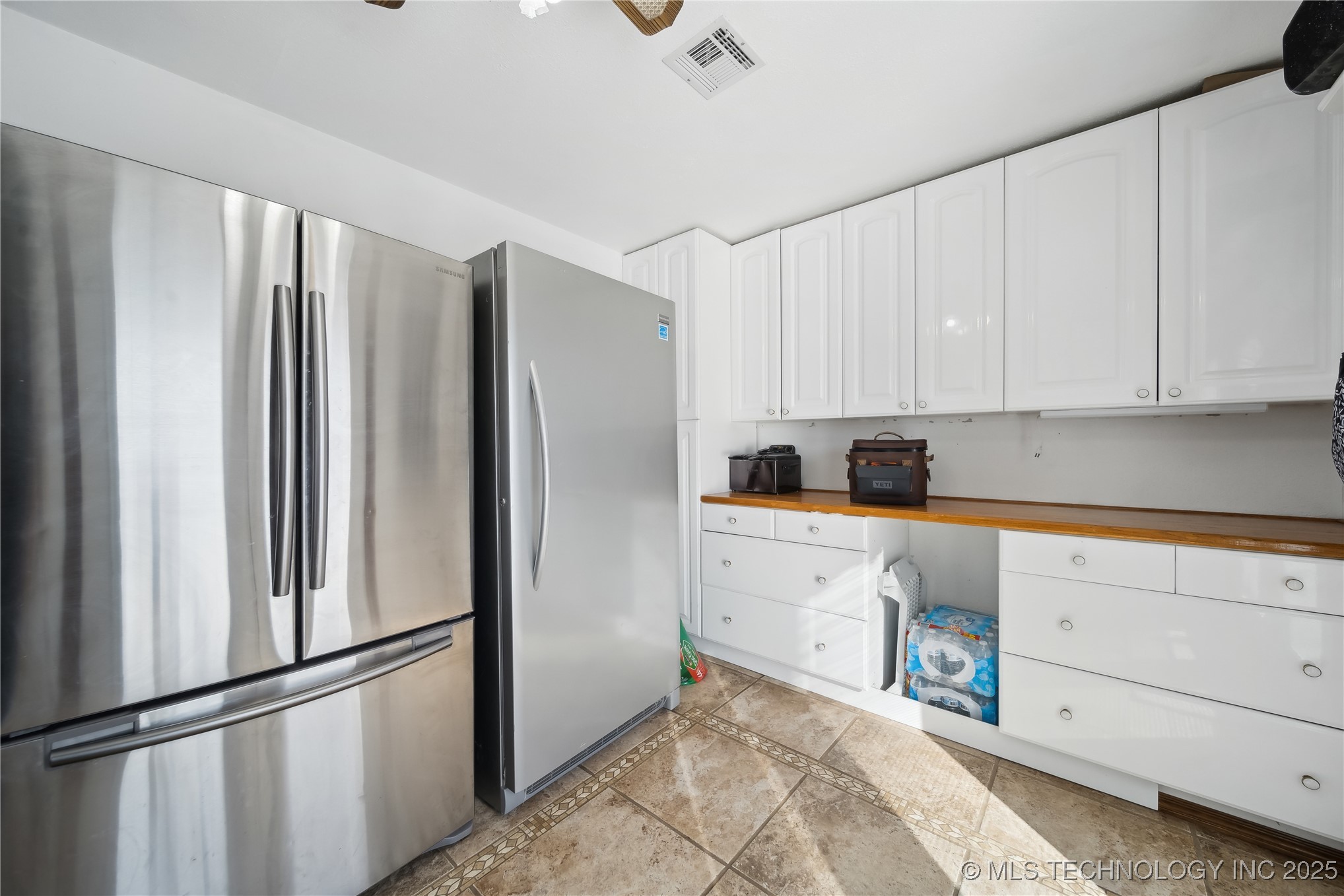 23611 E 300 Road Property Photo 6