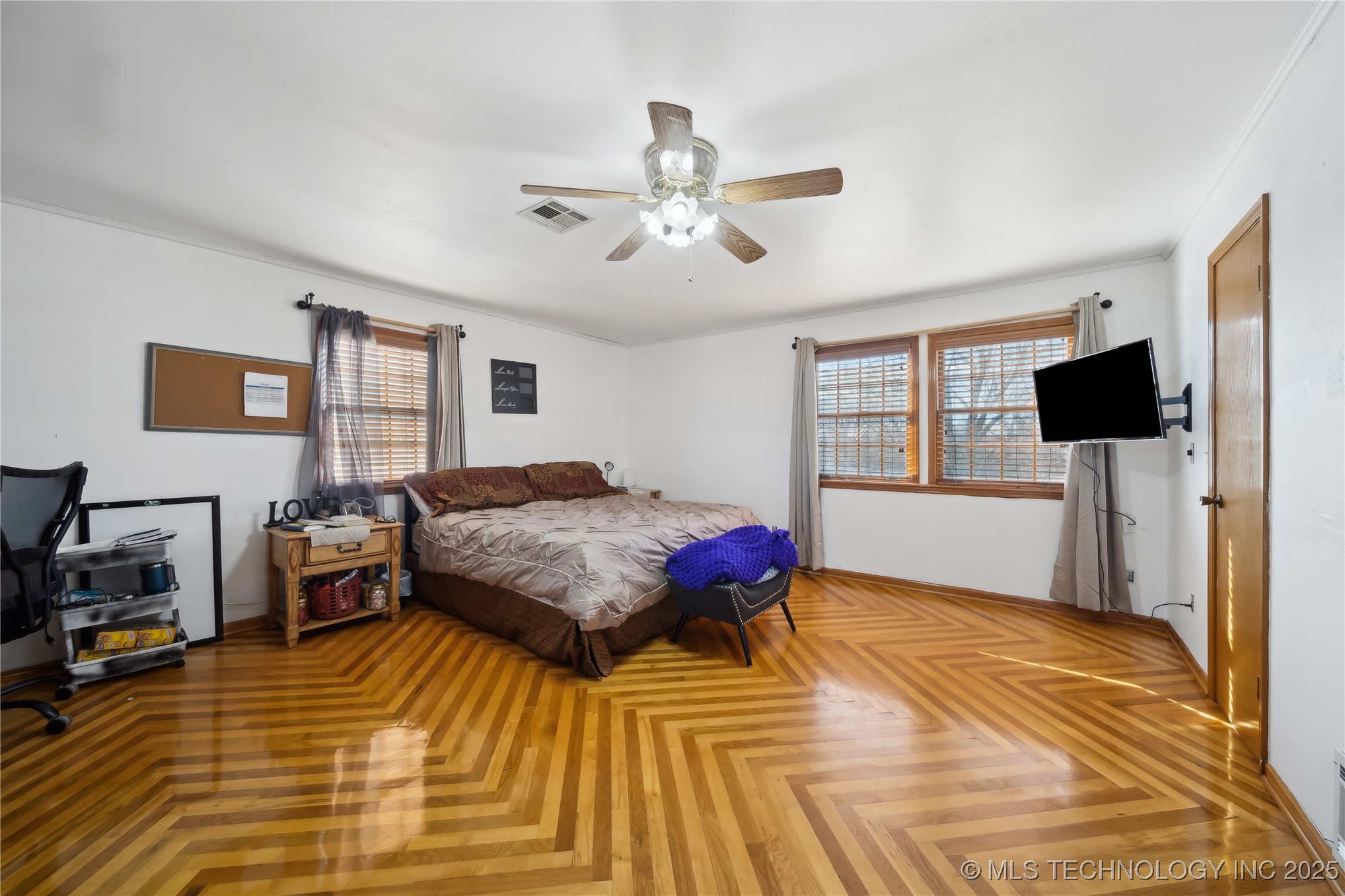23611 E 300 Road Property Photo 14