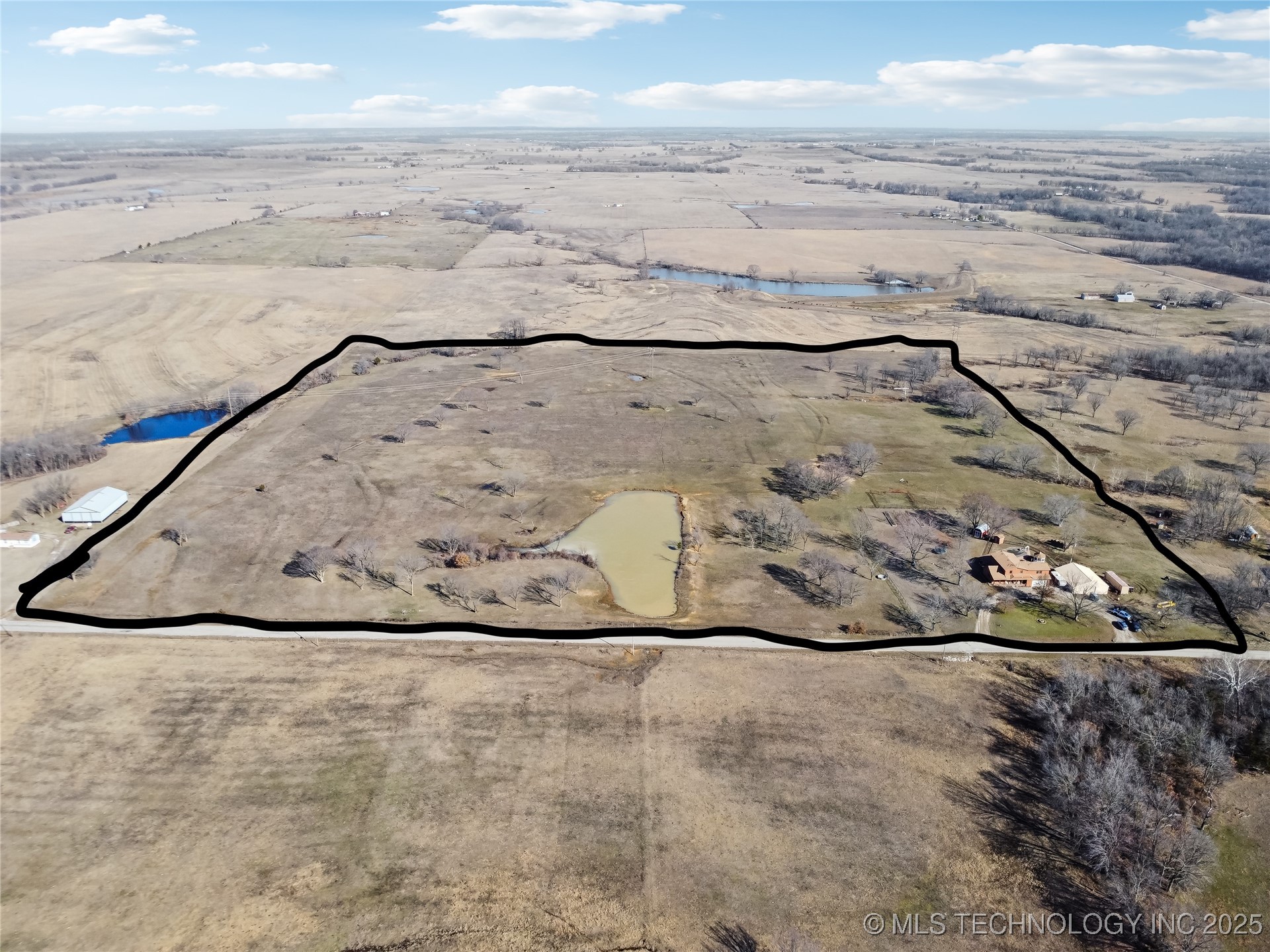 23611 E 300 Road Property Photo 40
