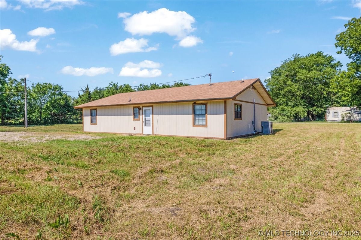 68 Hoover Road Property Photo 2