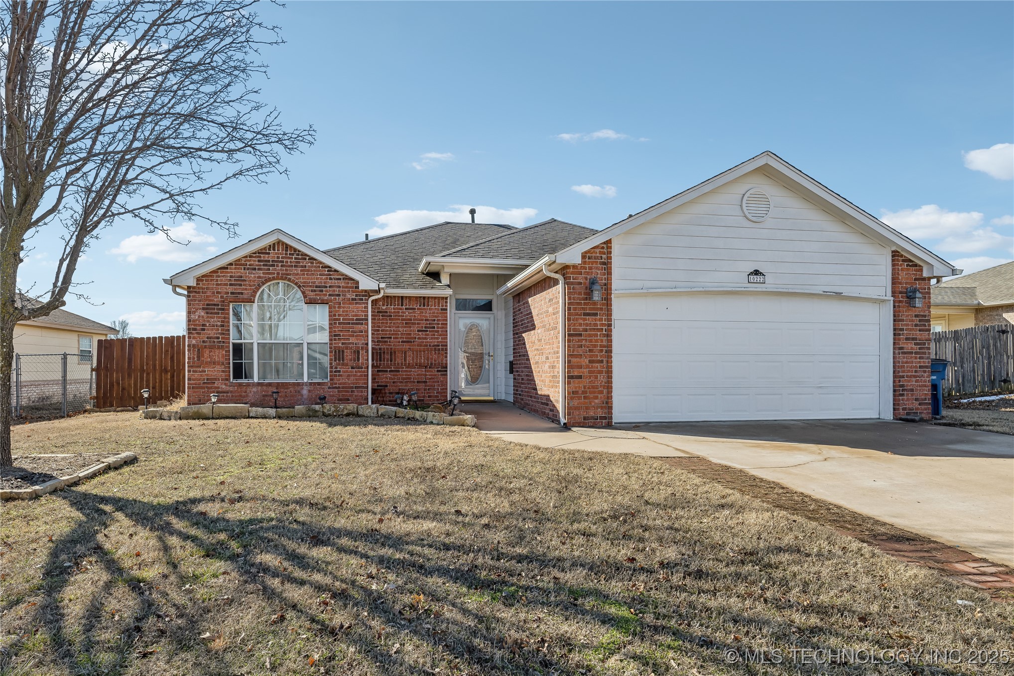 10222 E 98th Street N Property Photo