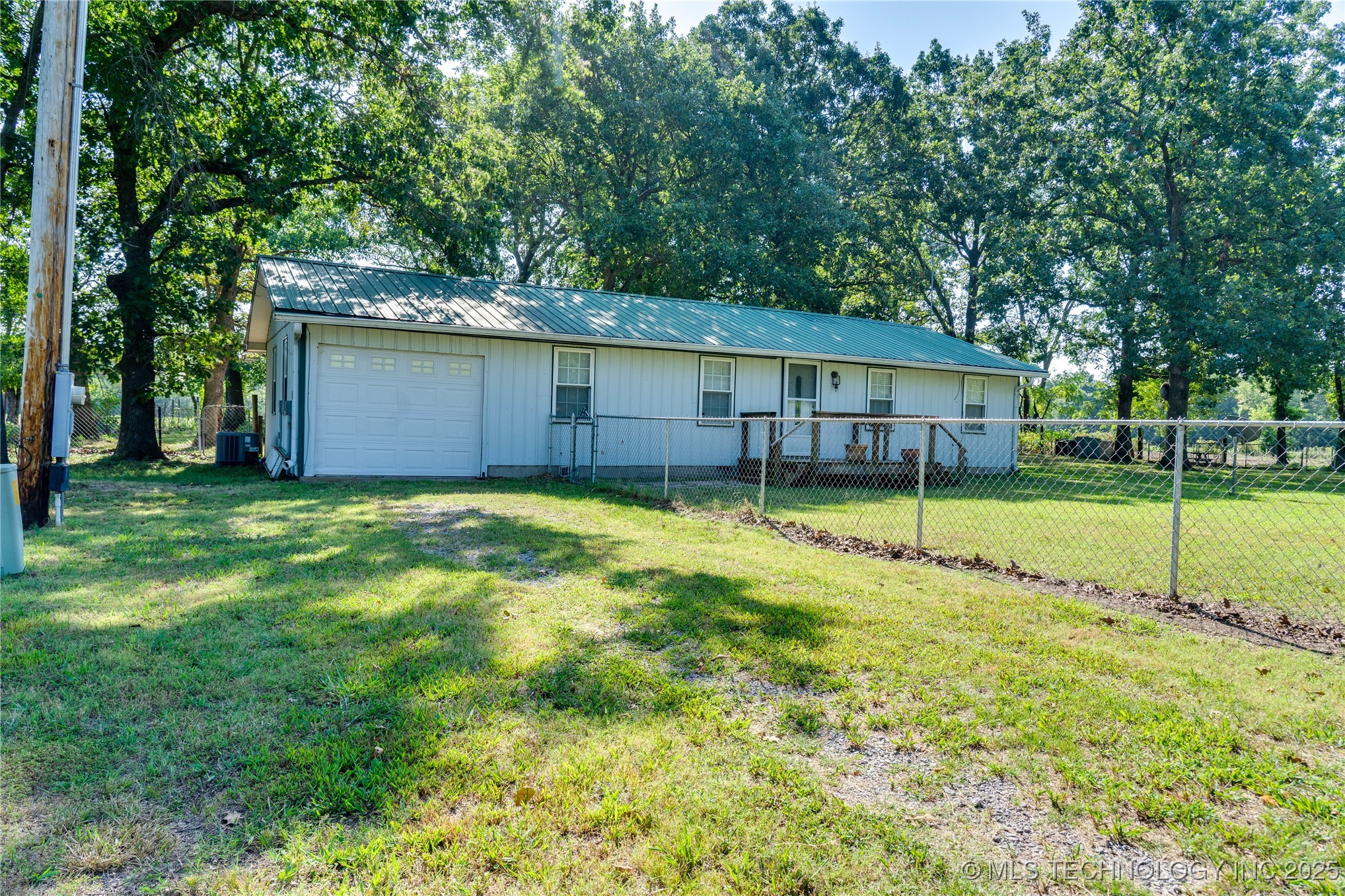 46670 S 670 Road Property Photo