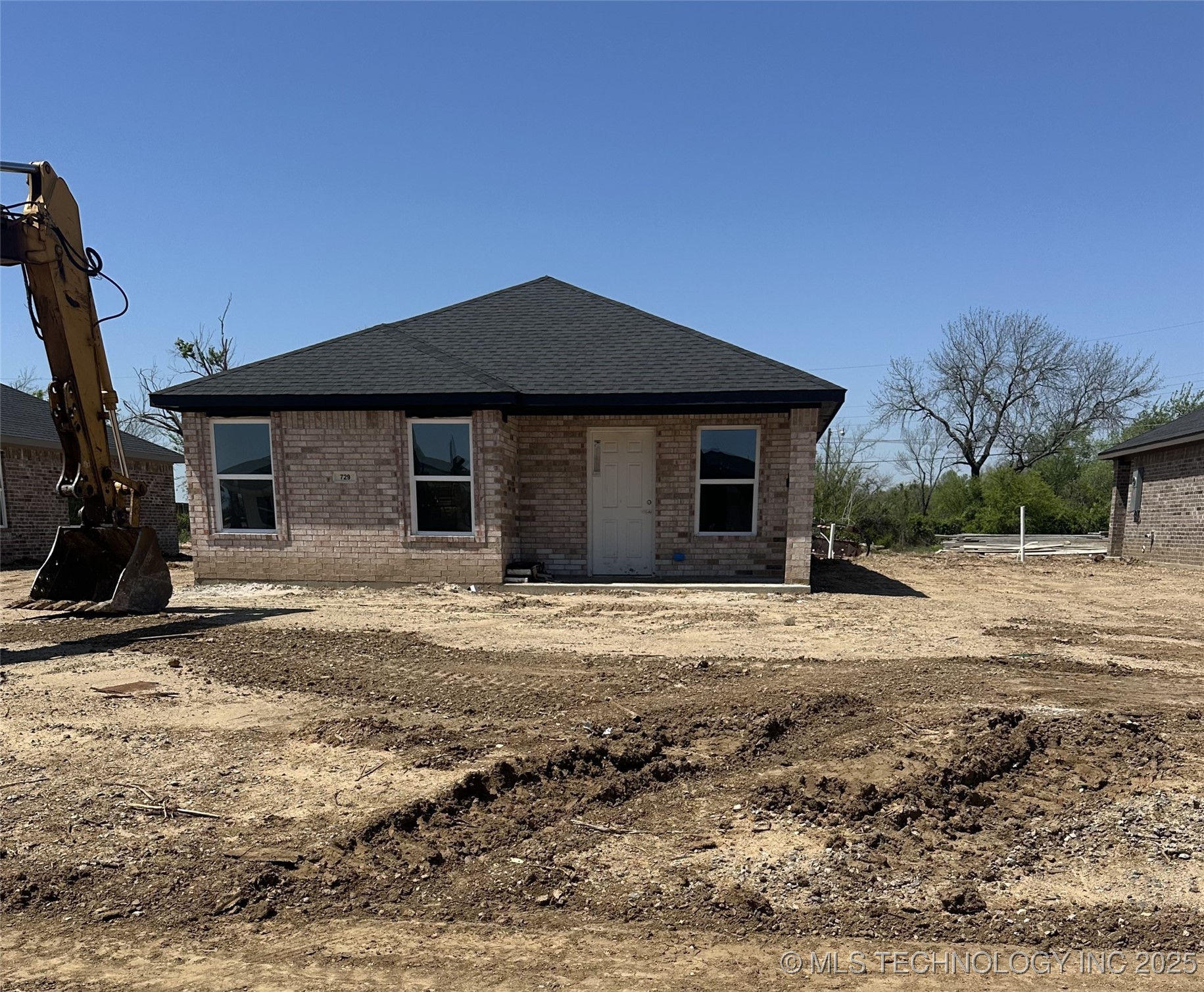 729 Elm Street Property Photo