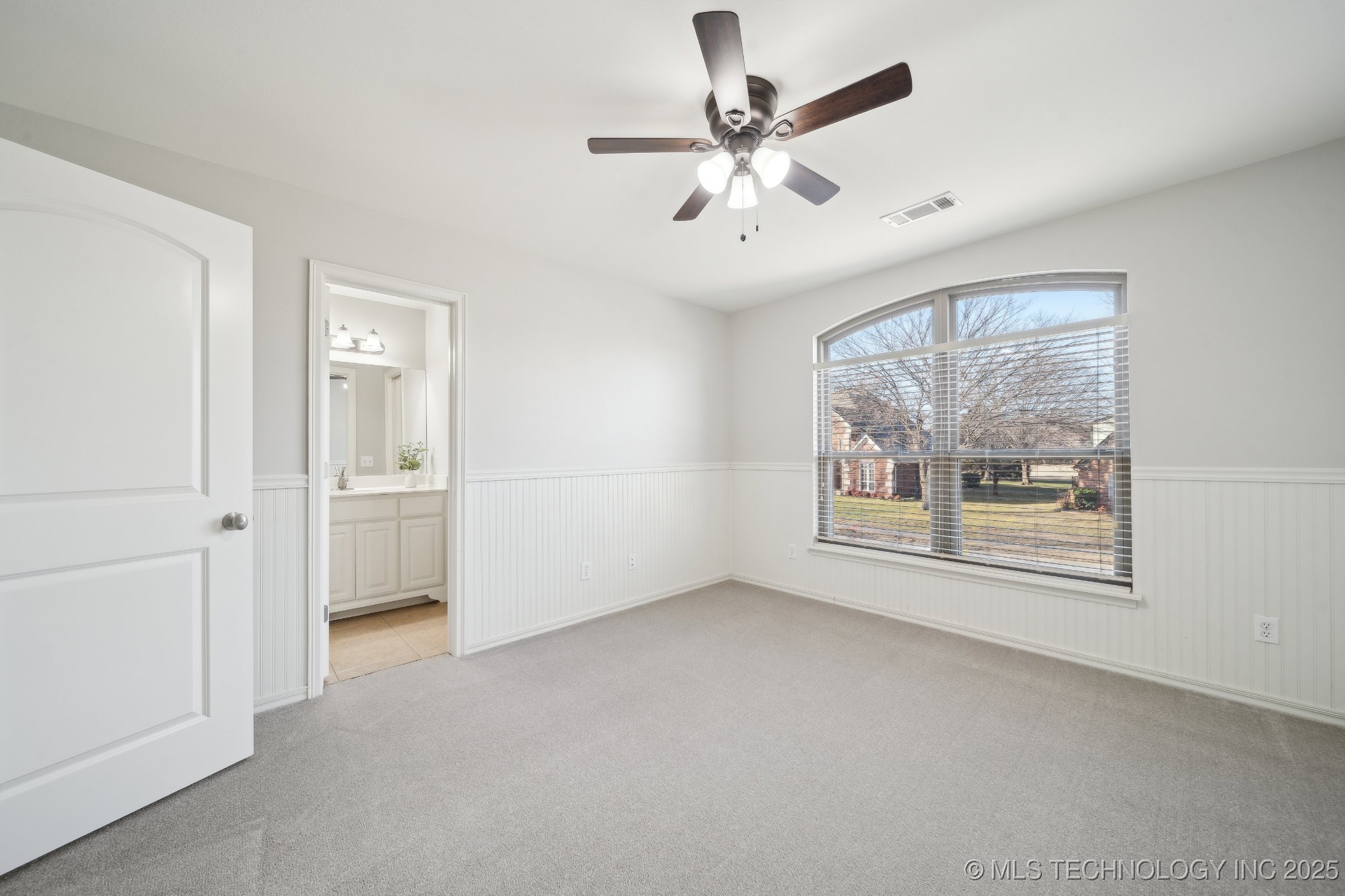 13826 E 91st Street North Property Photo 41
