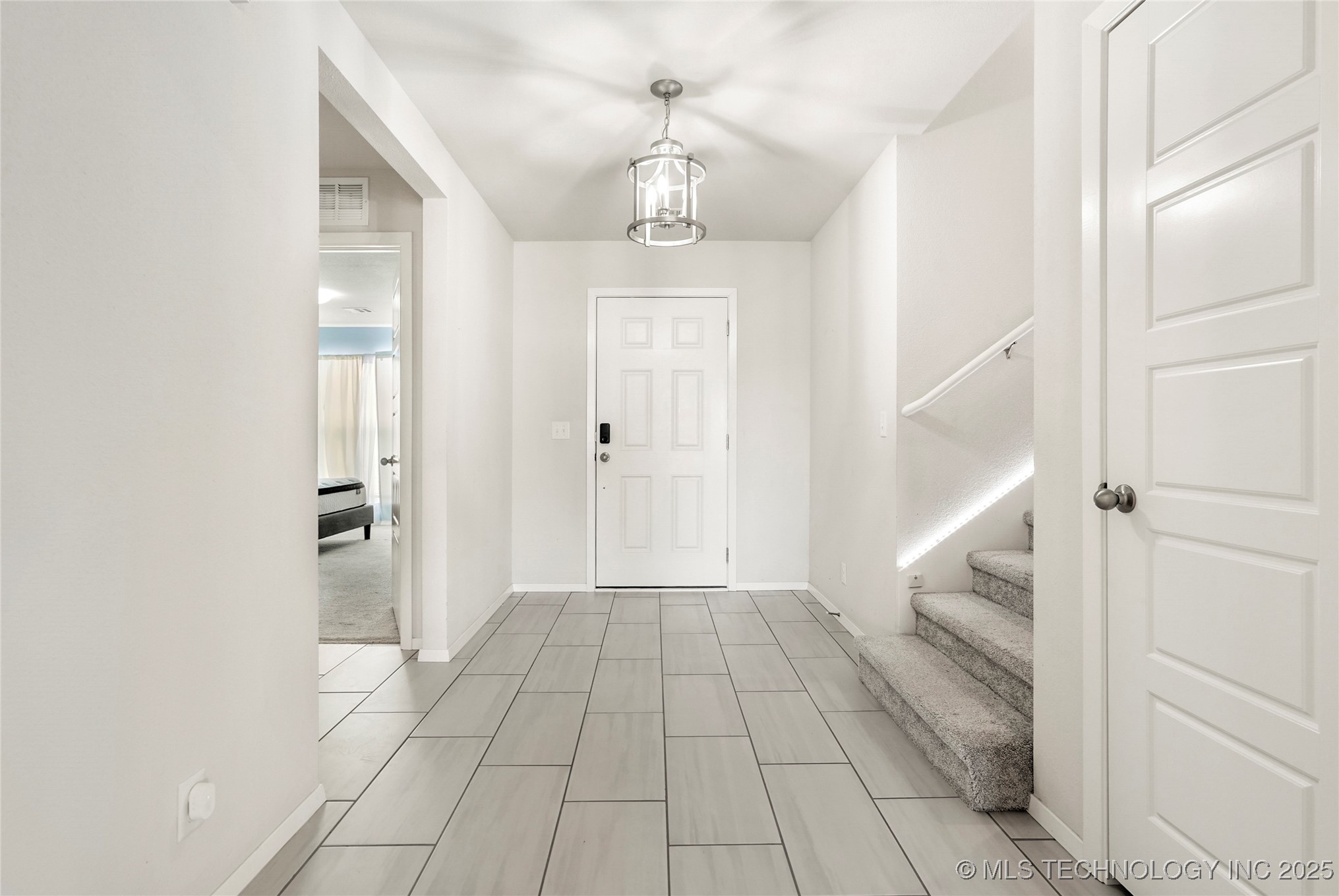 3112 W Albuquerque Place Property Photo 5