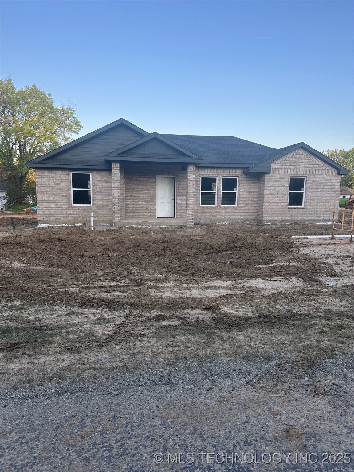 707 Mitchell Property Photo