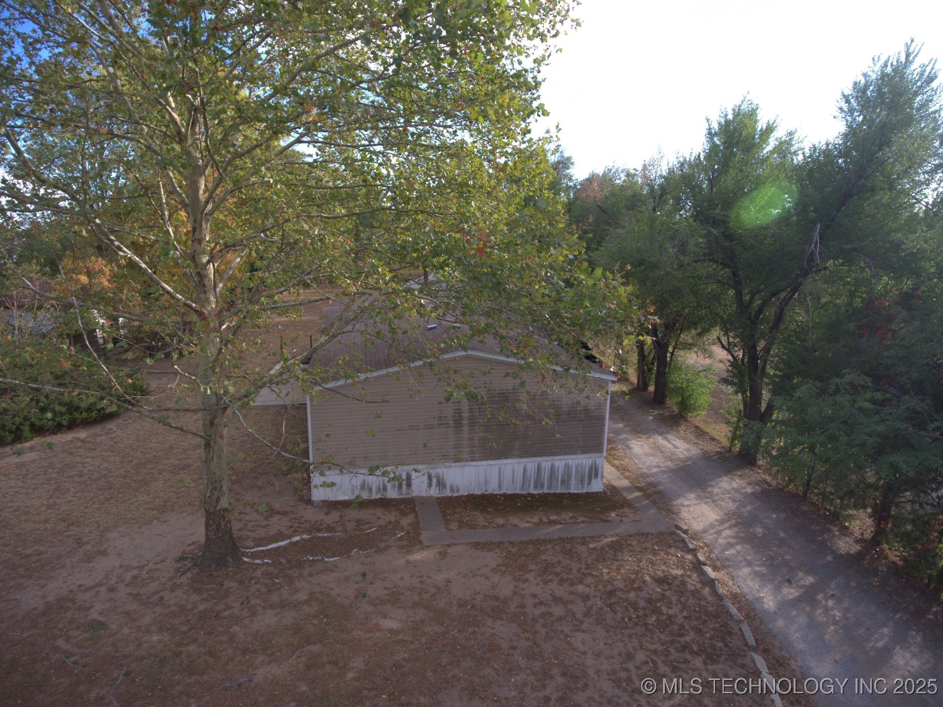1493 Kelley Avenue Property Photo 2