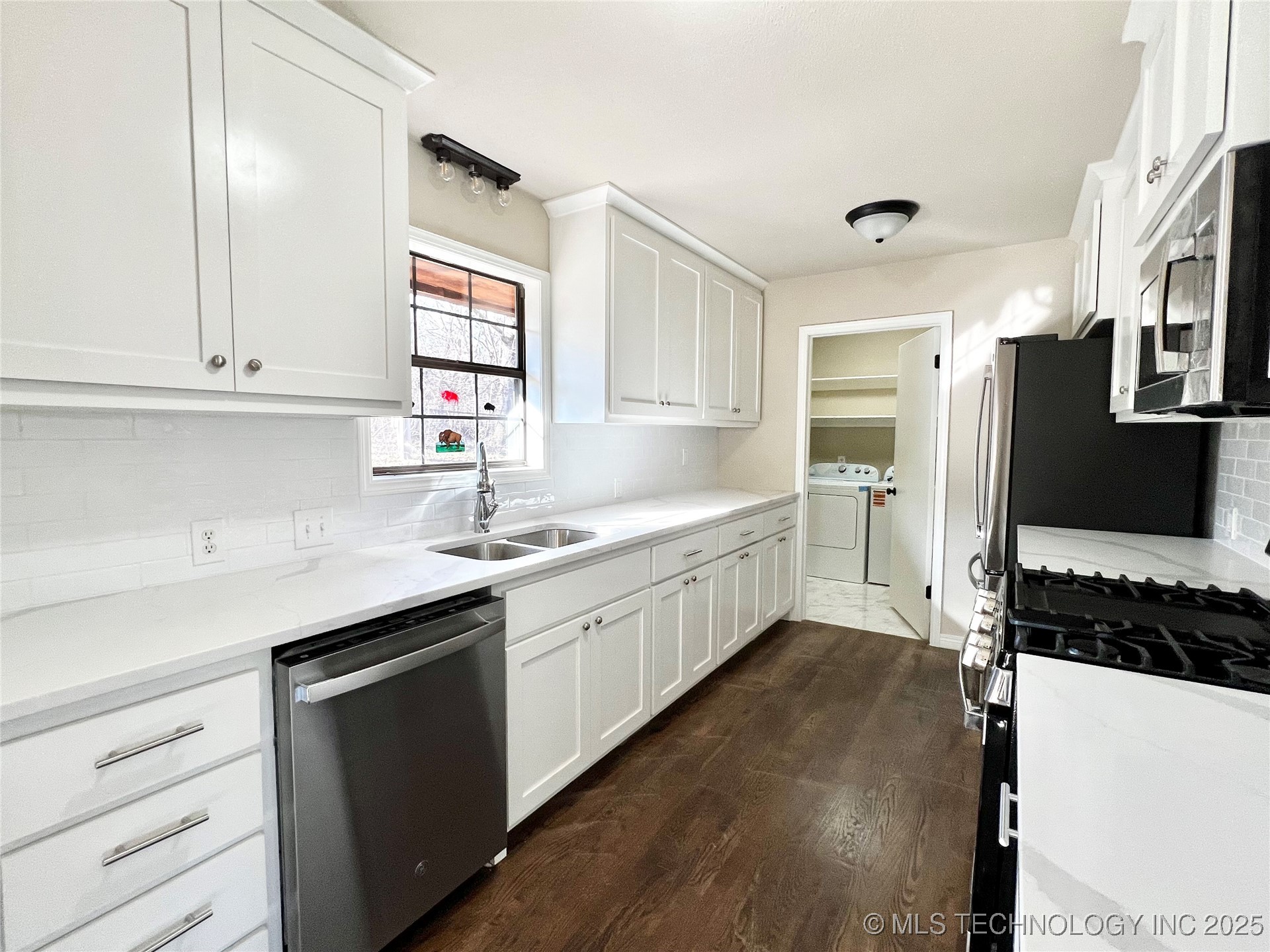 16306 N Javine Hill Road Property Photo 17