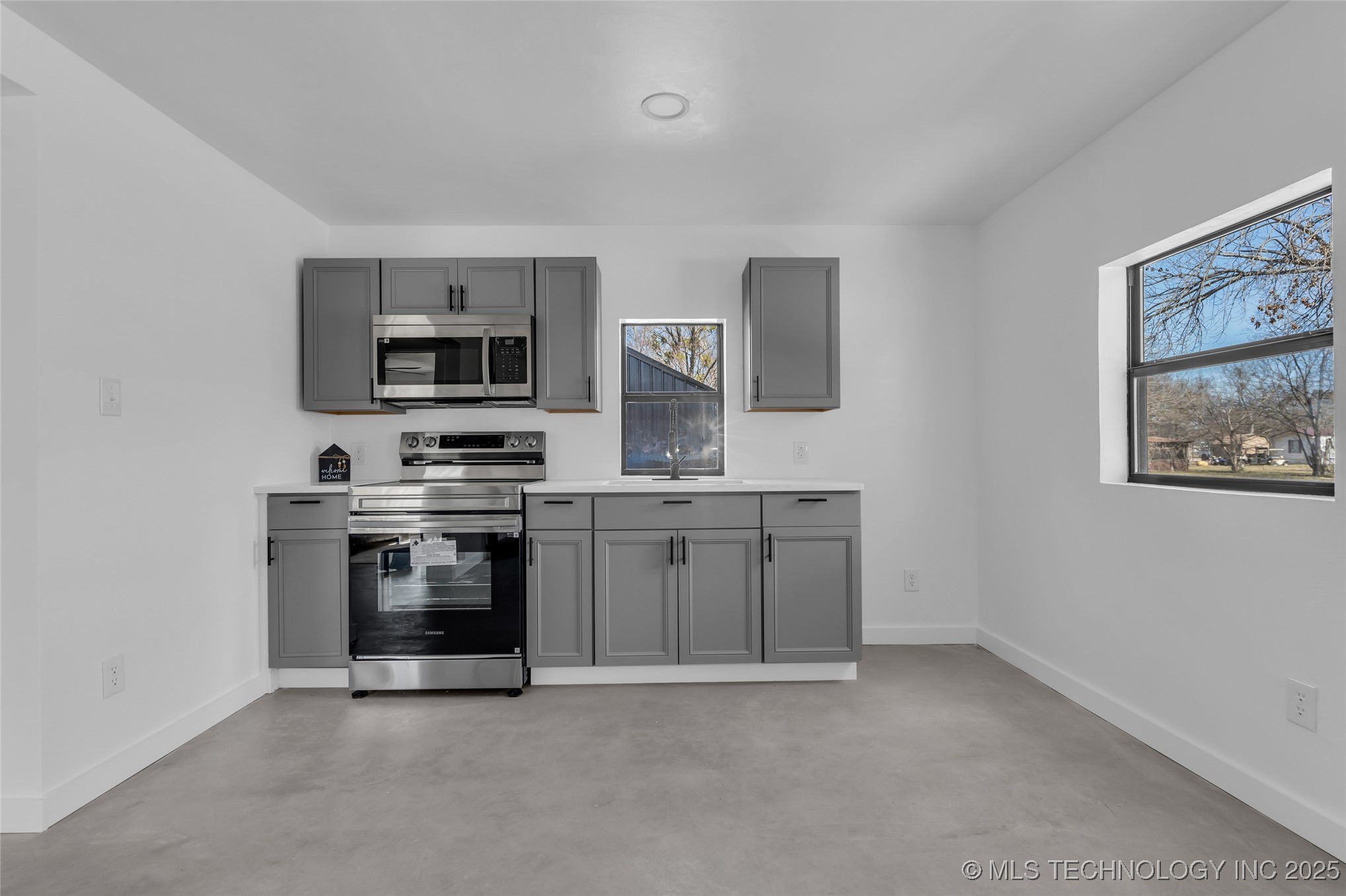 21 14 Property Photo 6