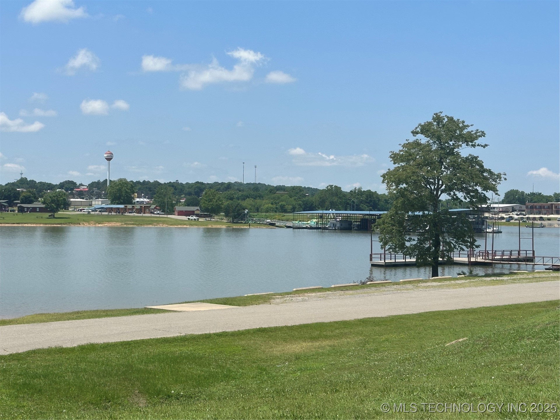 Quapaw Property Photo 15