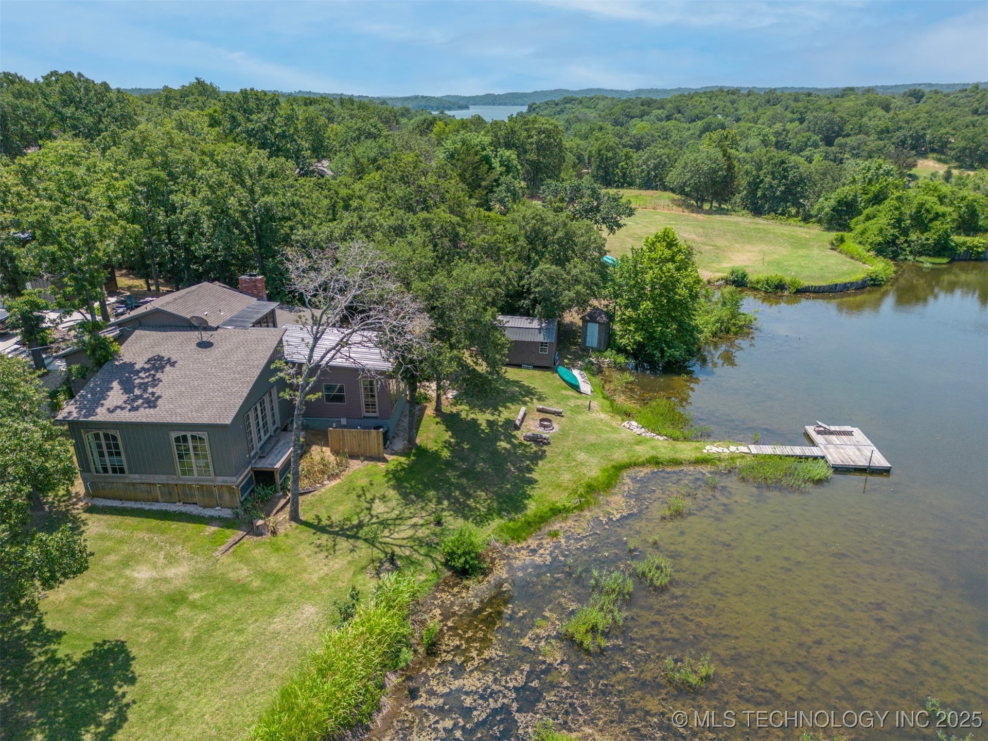 4258 Deer Property Photo