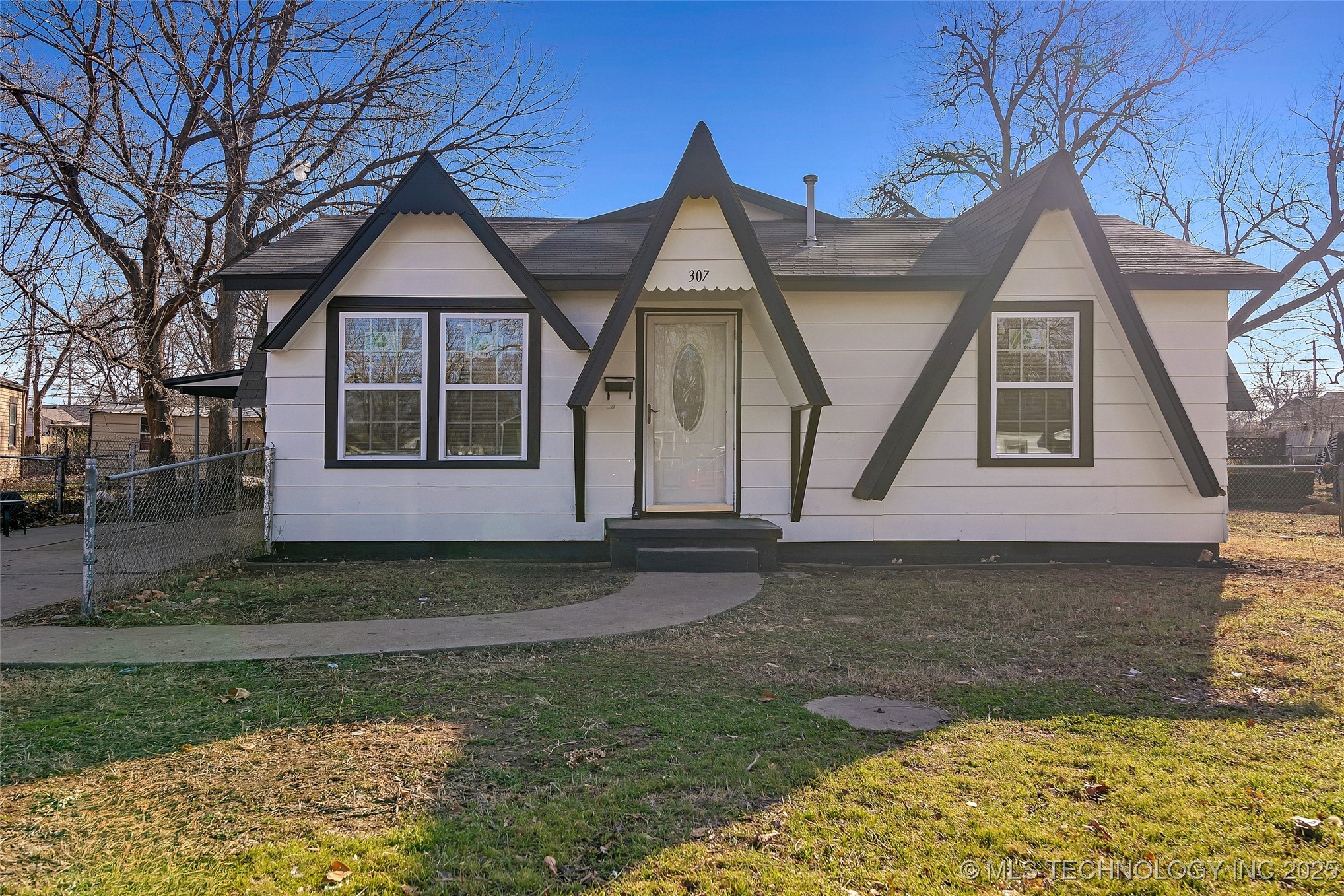 307 S 50th West Avenue Property Photo 1