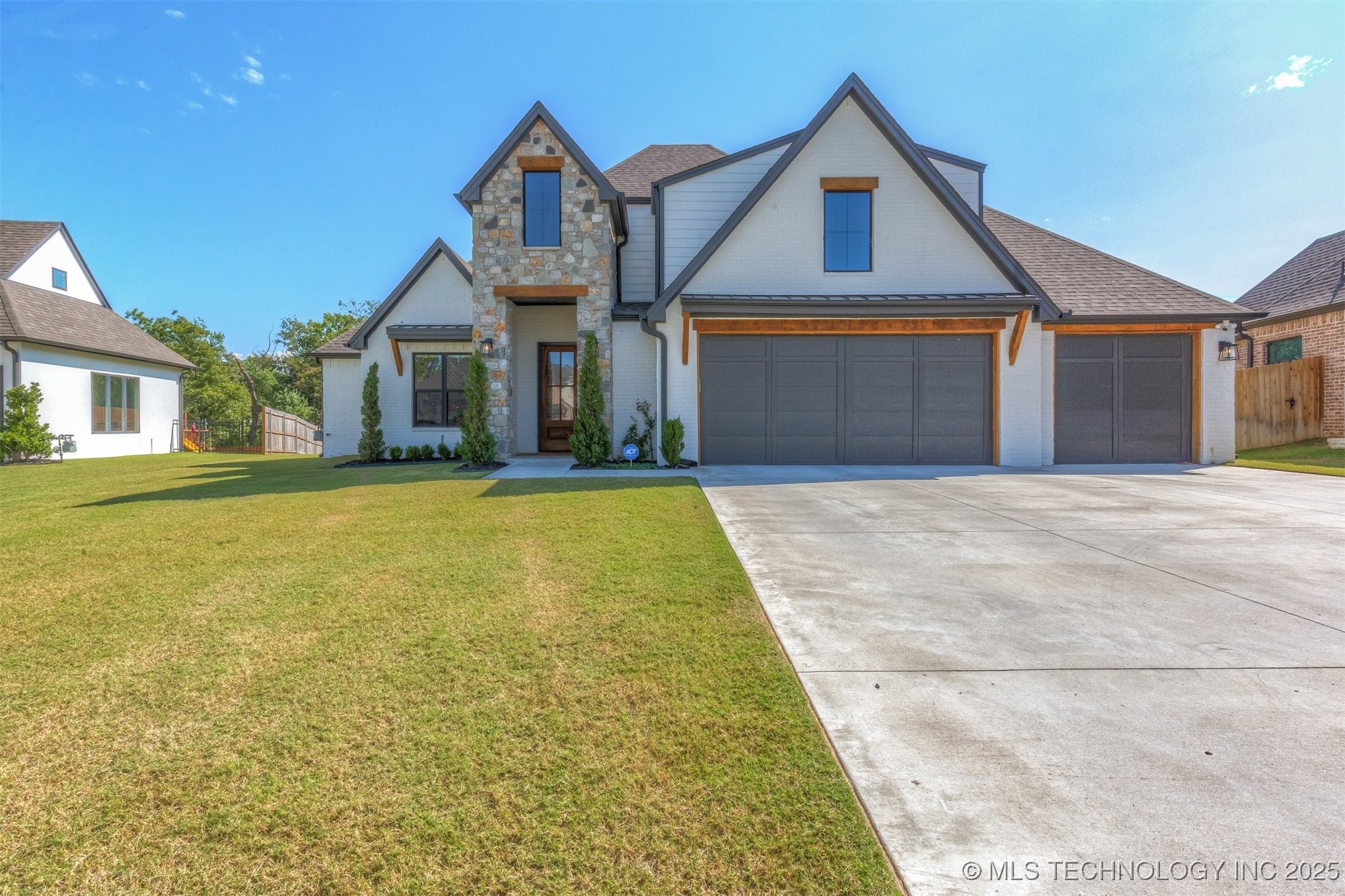 Hickory Creek Of Jenks Real Estate Listings Main Image