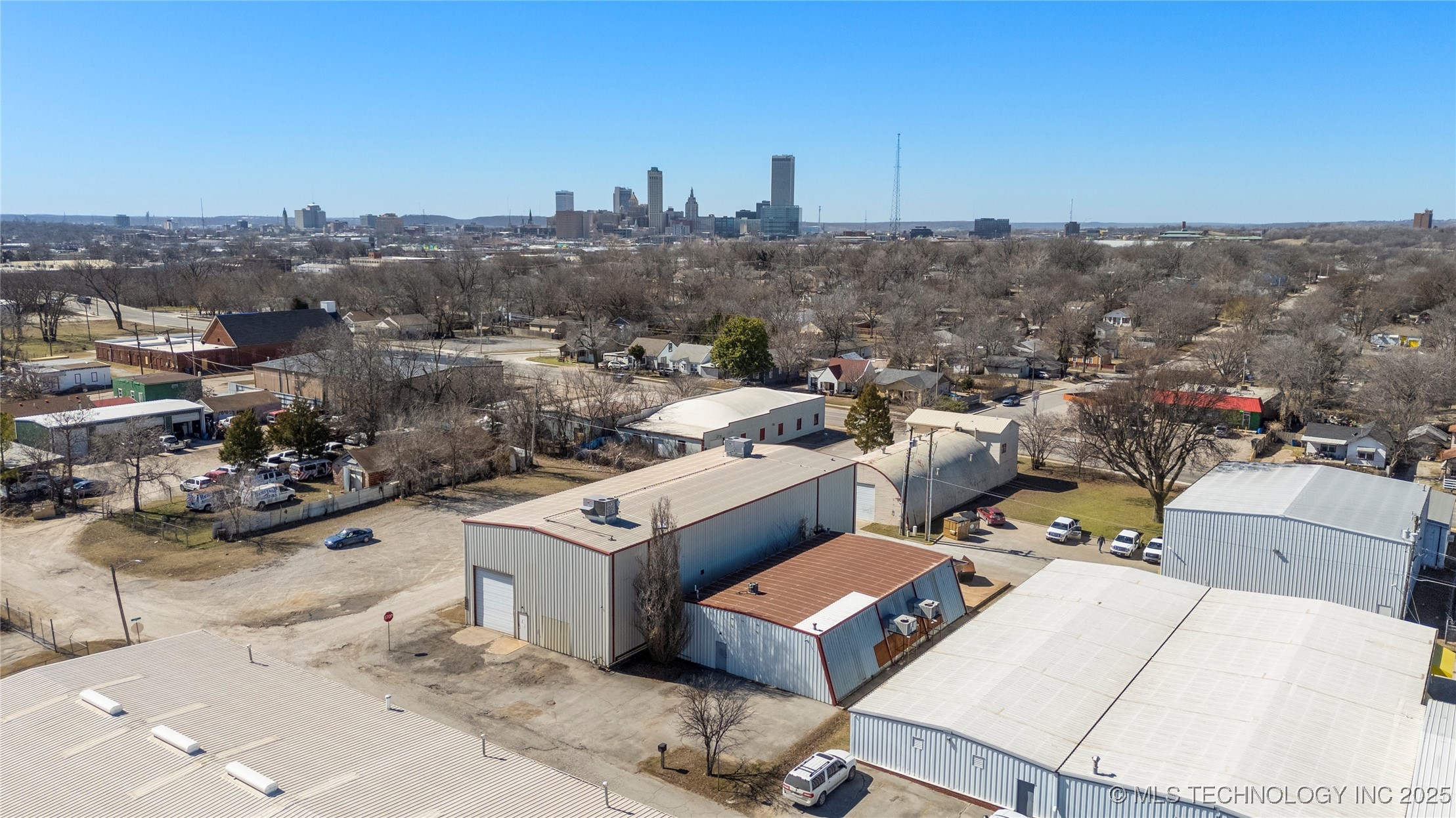 1004 N Victor Avenue Property Photo