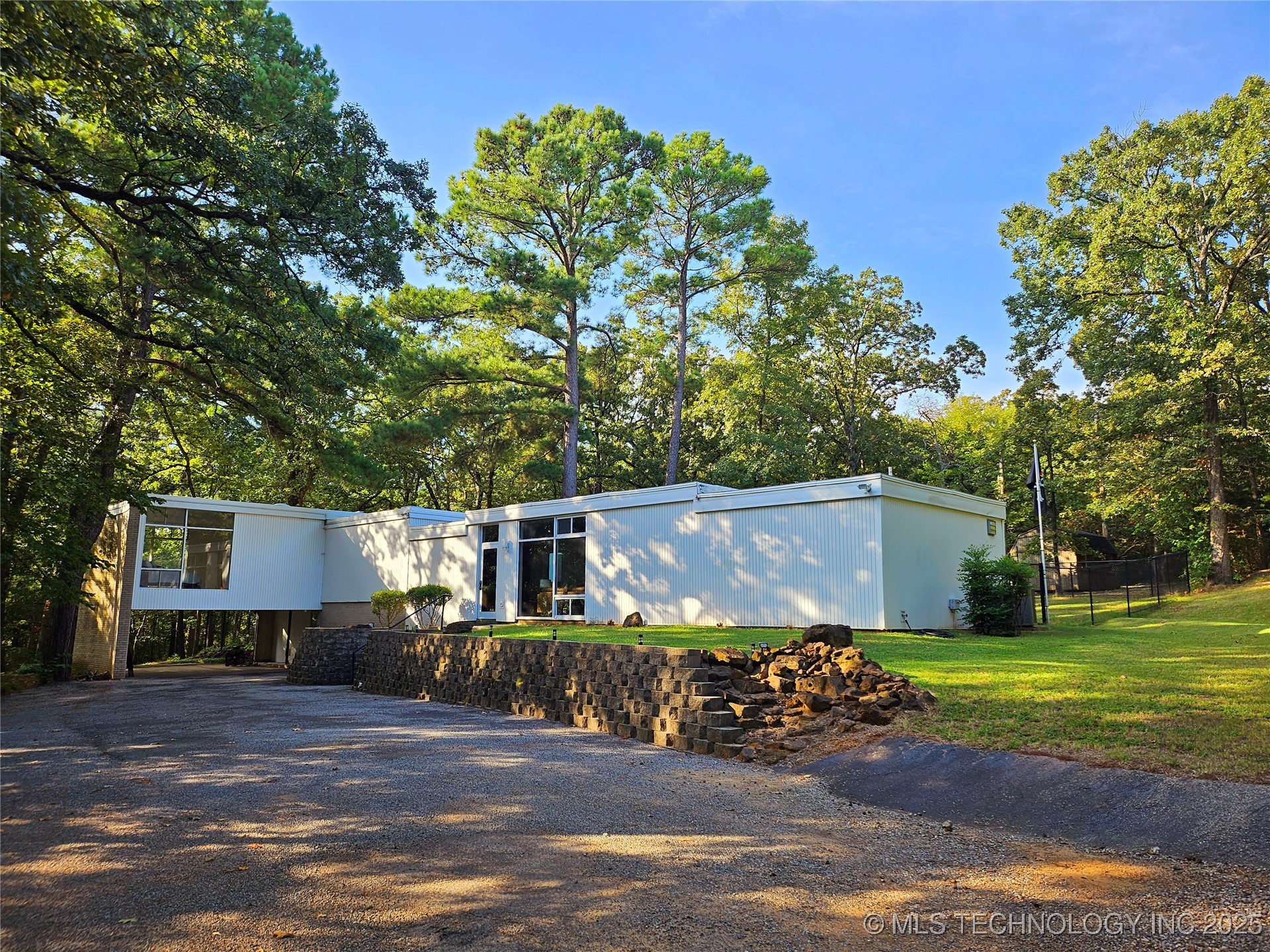 2417 Wilson Street Property Photo