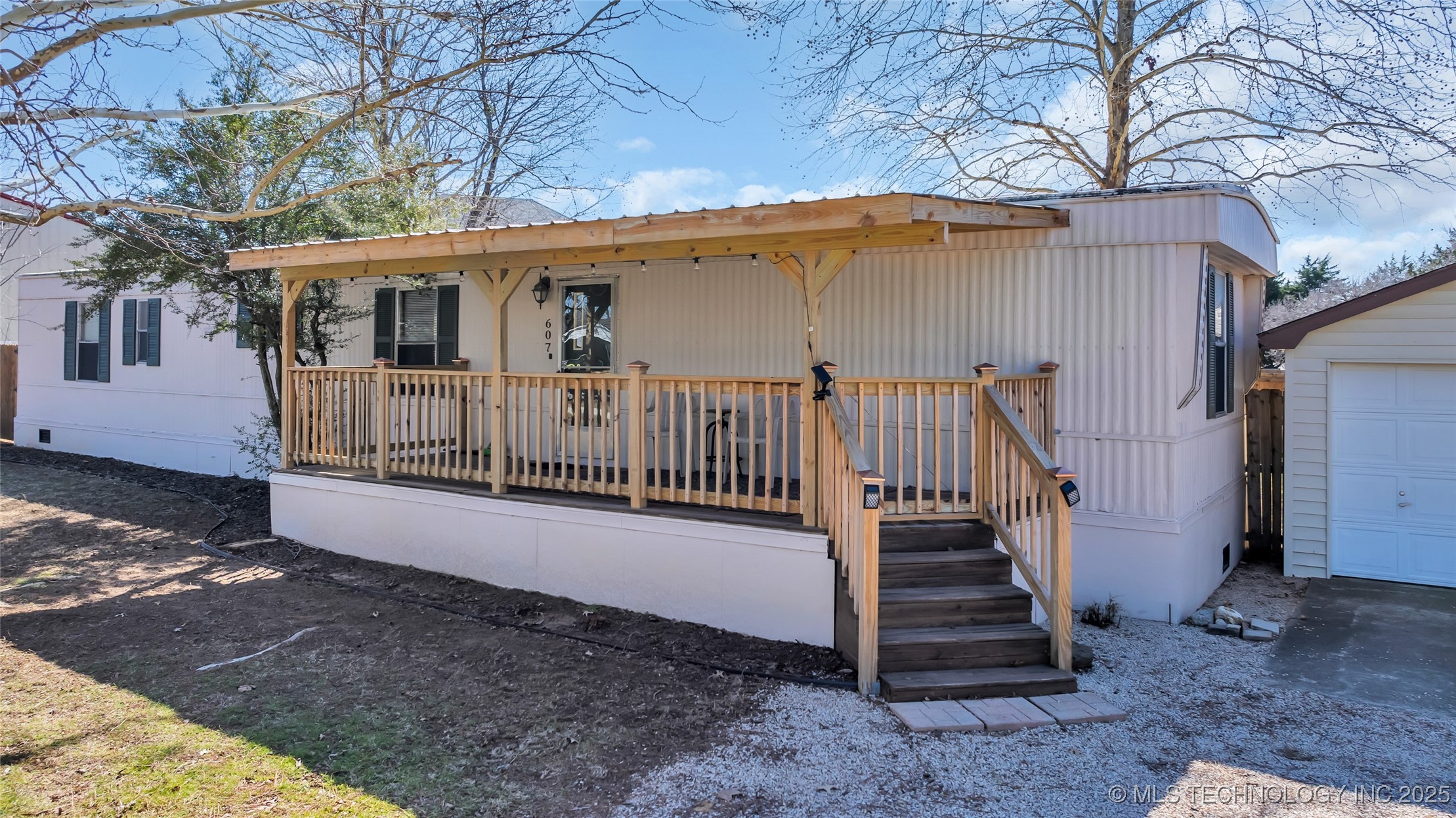 607 Terrace Place Property Photo
