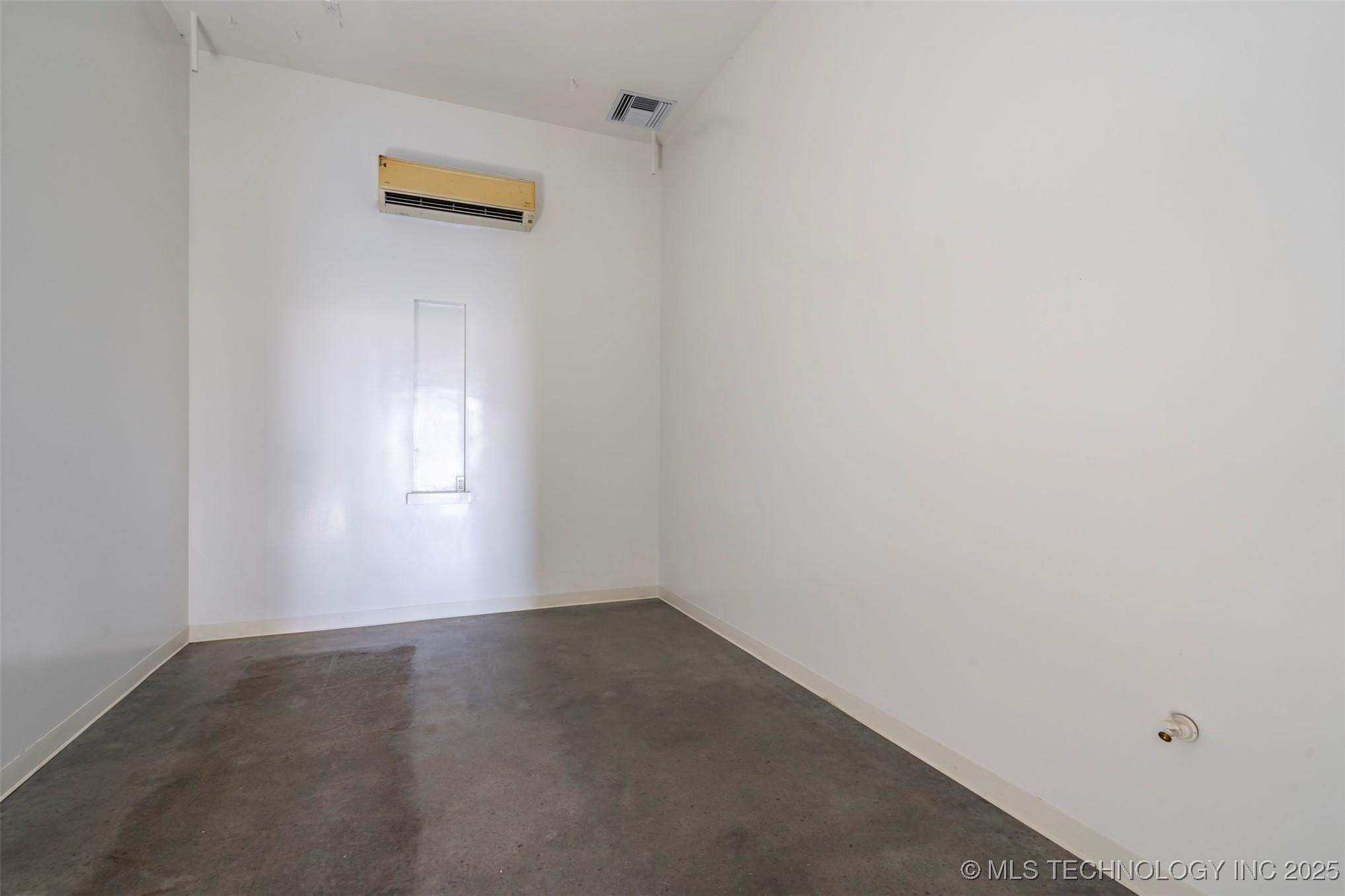 471675 Chewey Road Property Photo 21