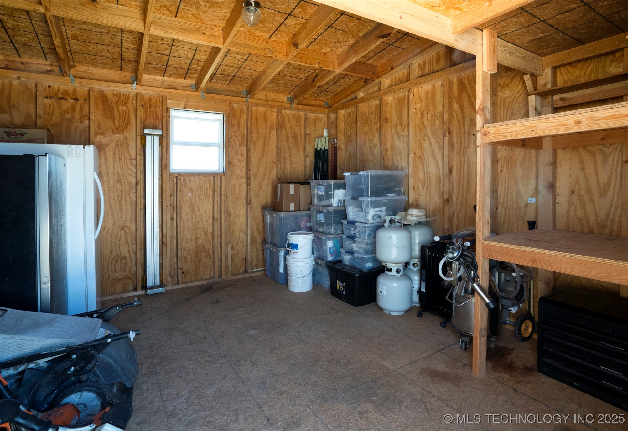 471675 Chewey Road Property Photo 25