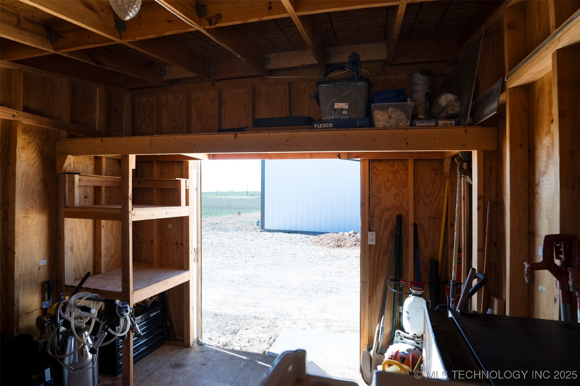 471675 Chewey Road Property Photo 26