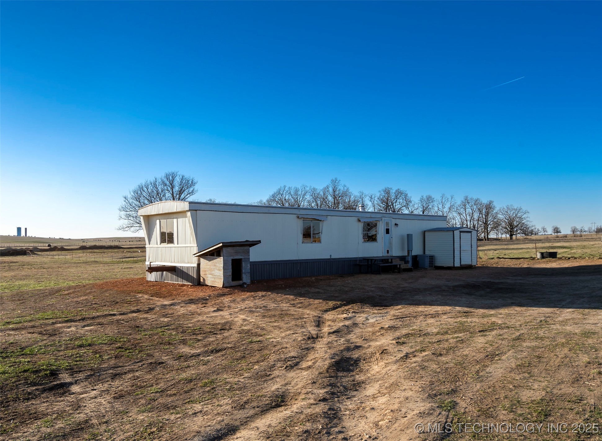 471675 Chewey Road Property Photo 45