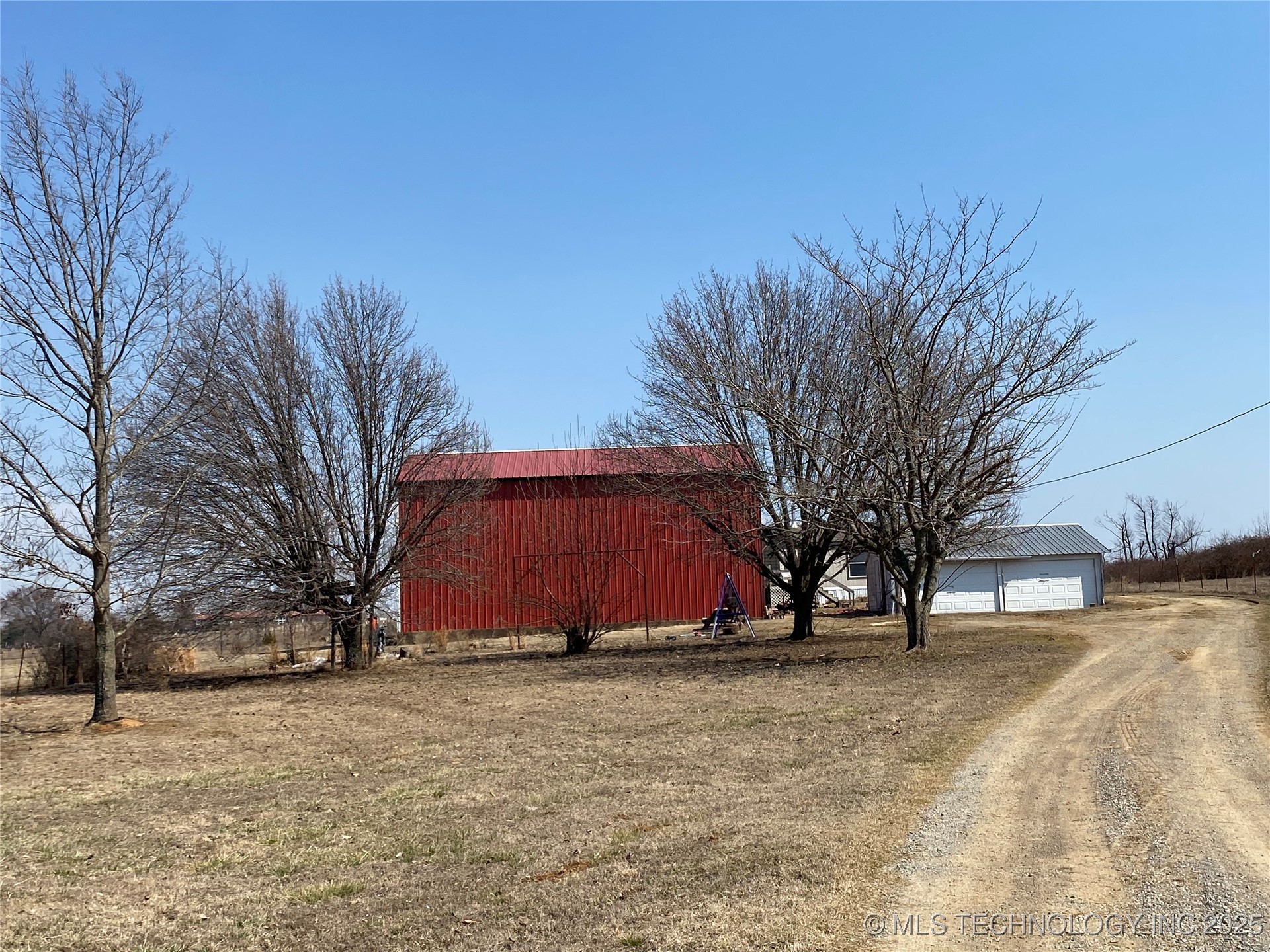 1544 Bugtussle Road Property Photo