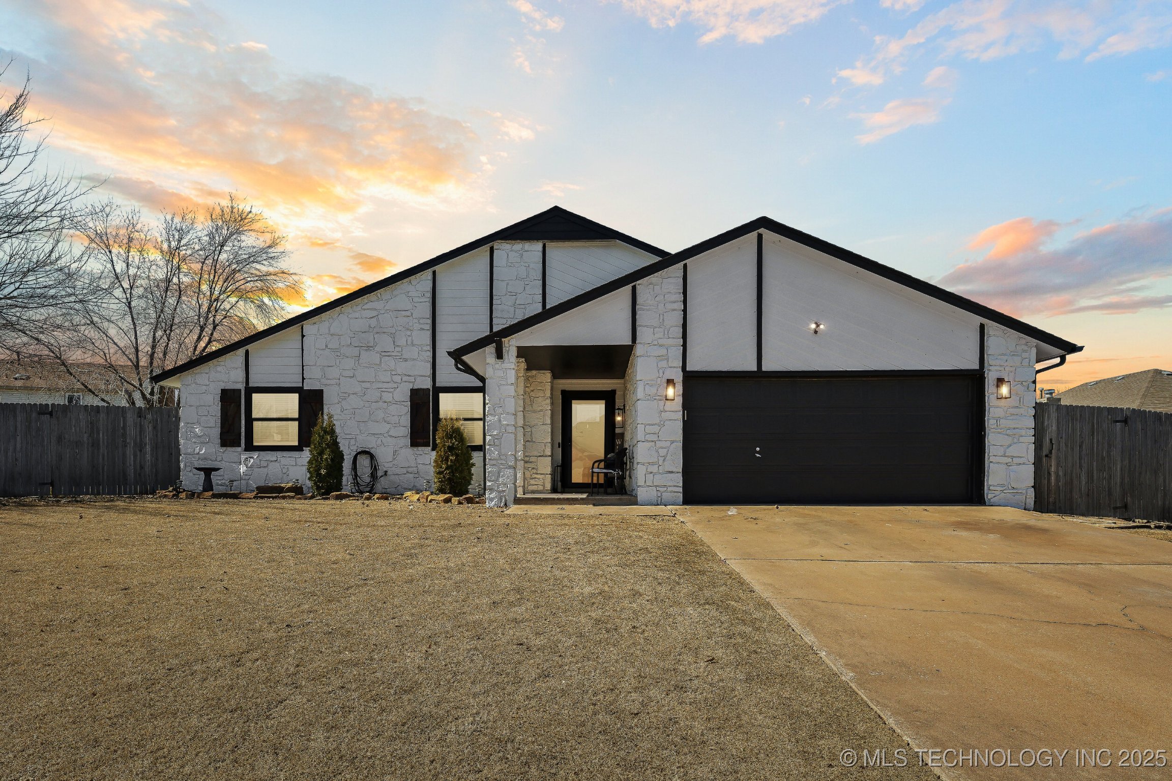 13724 S Nyssa Court Property Photo 1