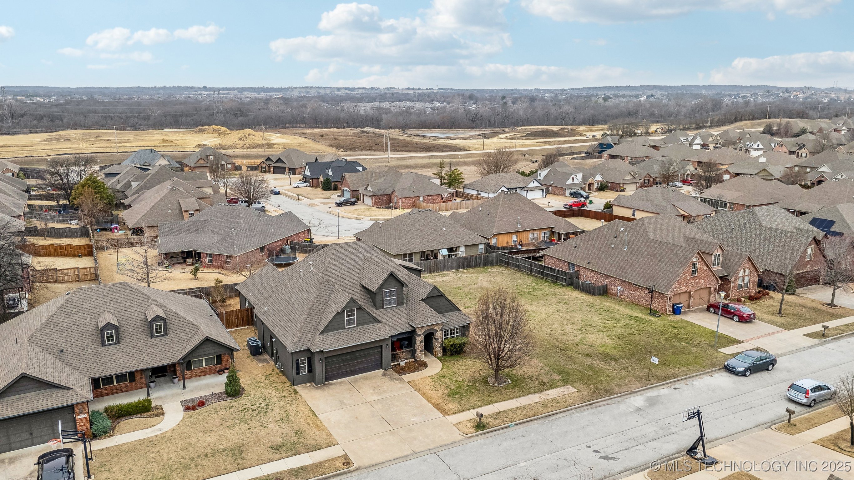 14550 S Urbana Court Property Photo 33