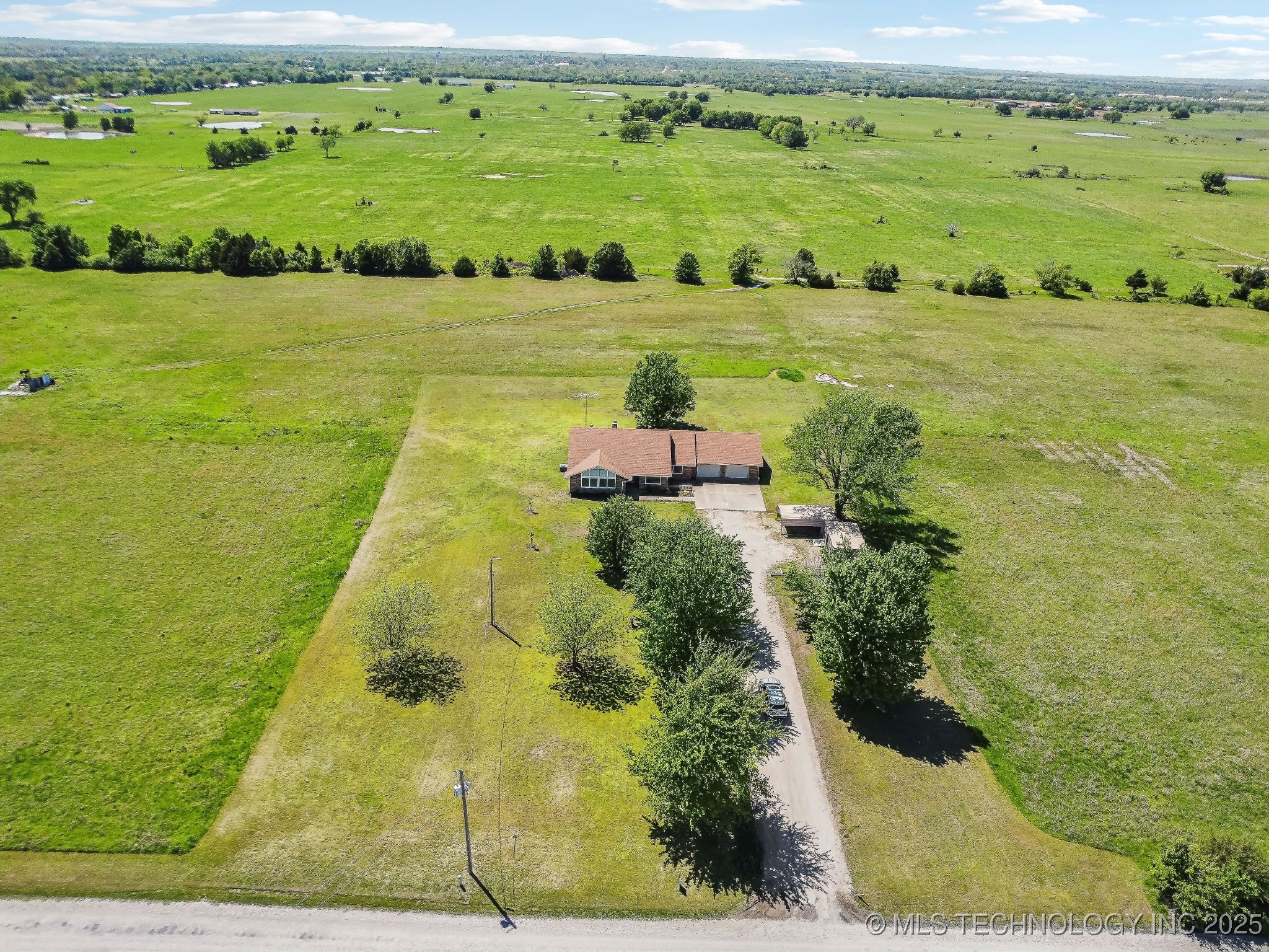 21623 Ns 416 Road Property Photo 5