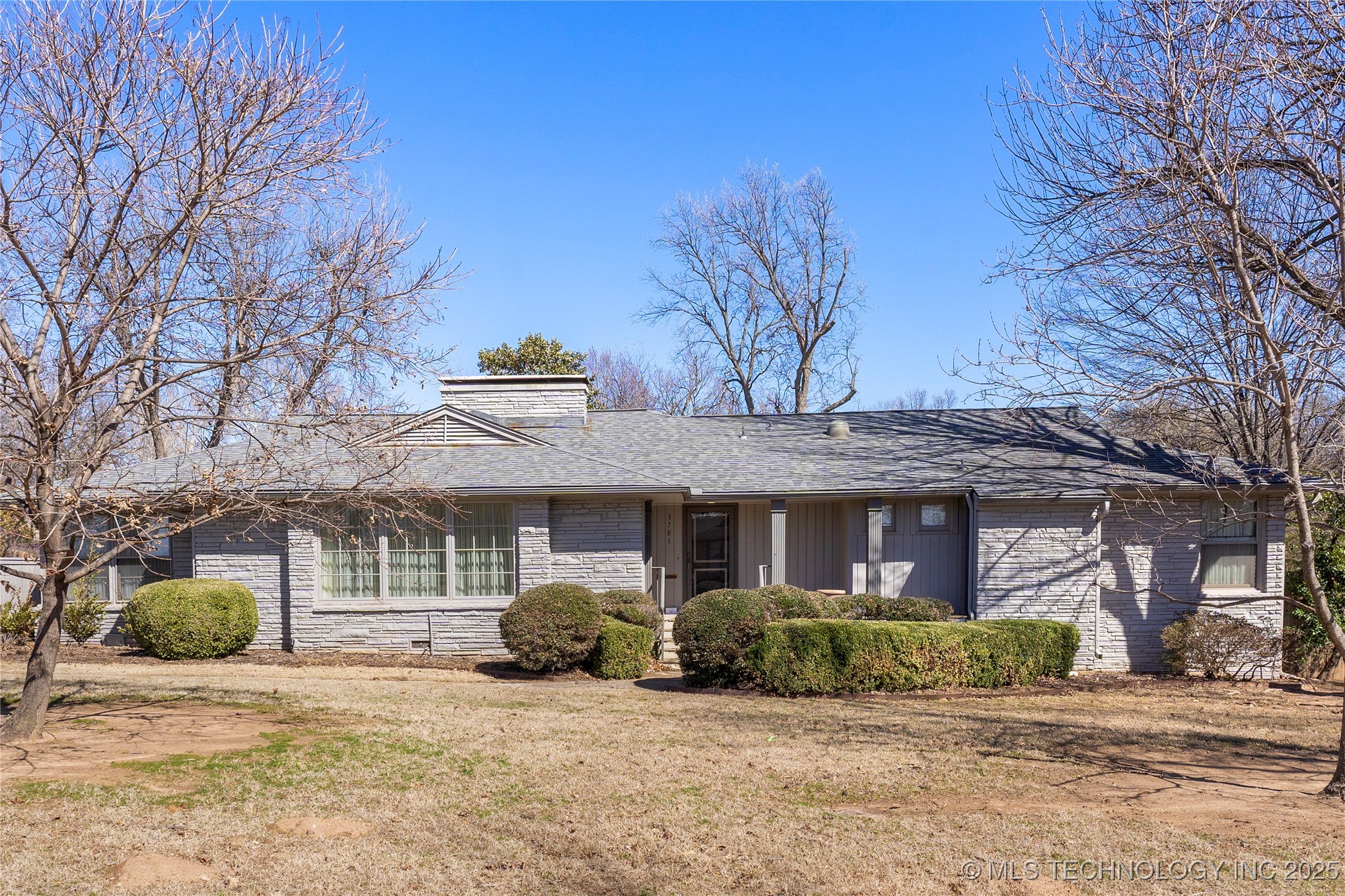 3701 S Atlanta Avenue Property Photo