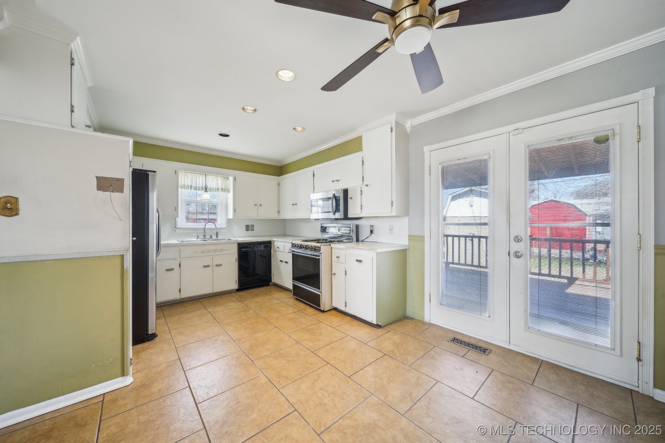9179 E Latimer Place Property Photo 6