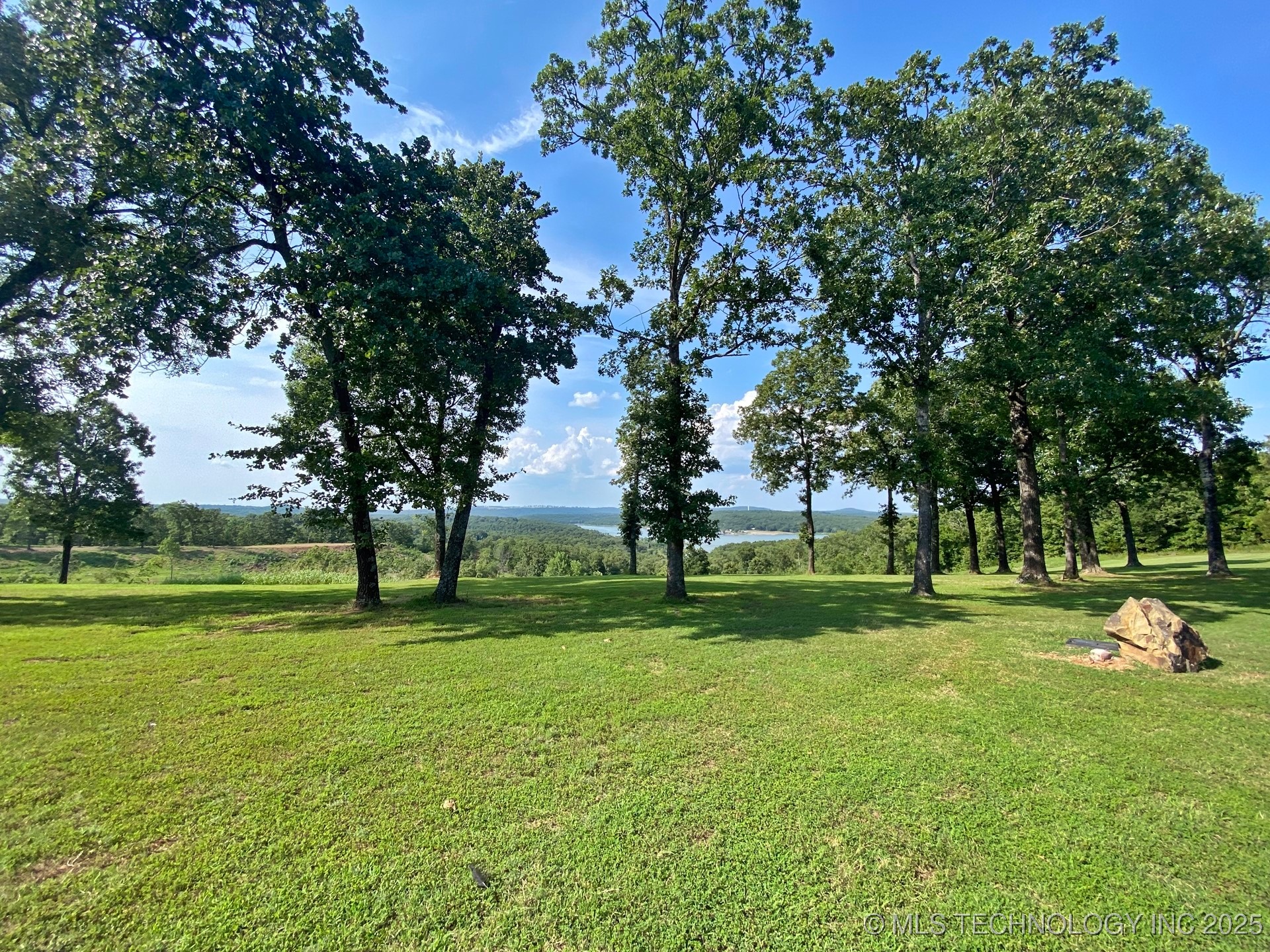 36313 S Red Oak Road Property Photo 2