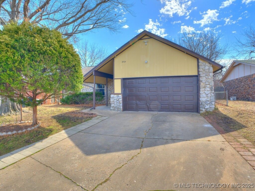 8924 E 56th Place Property Photo