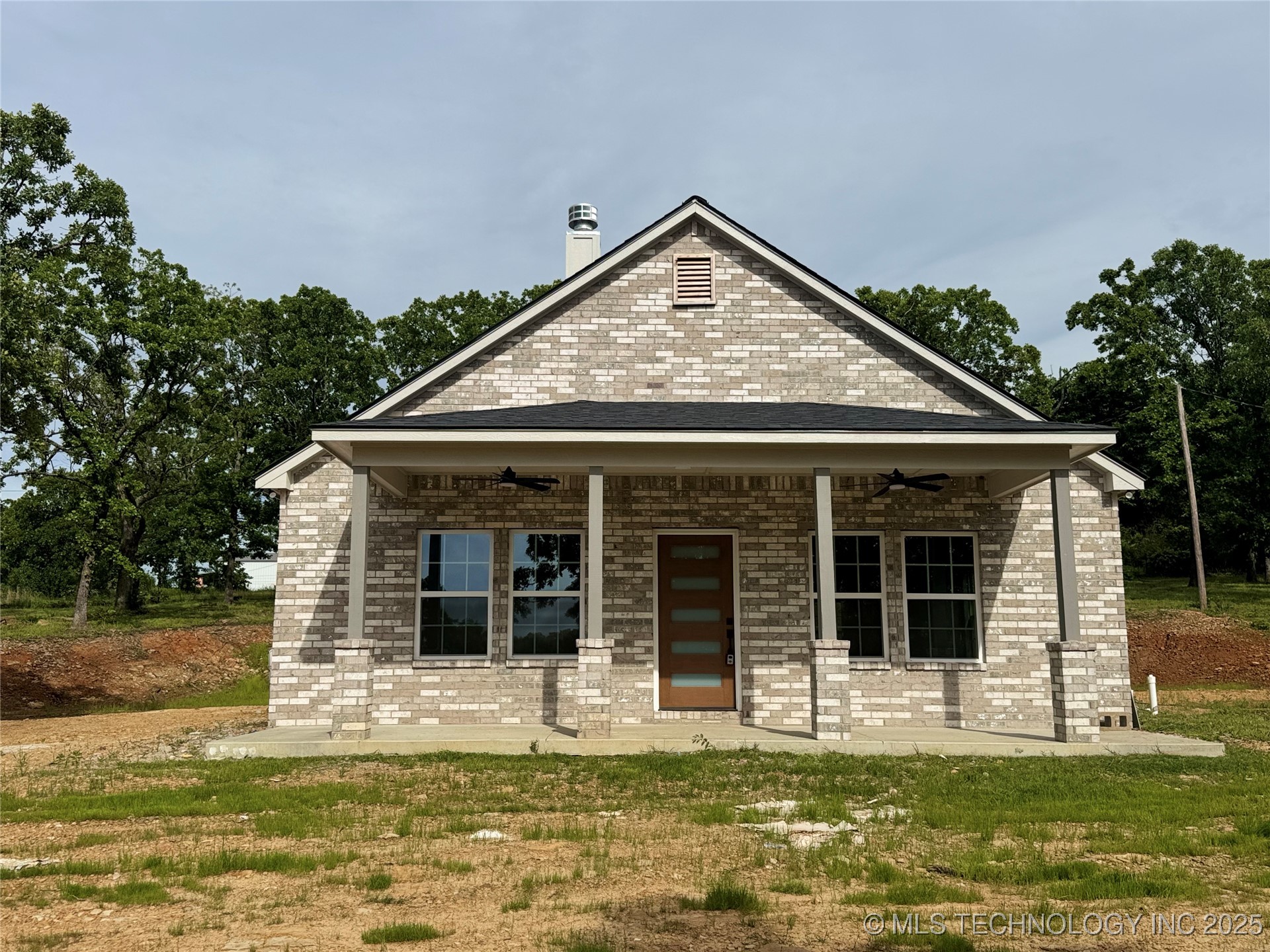 7890 N Oak Drive Property Photo