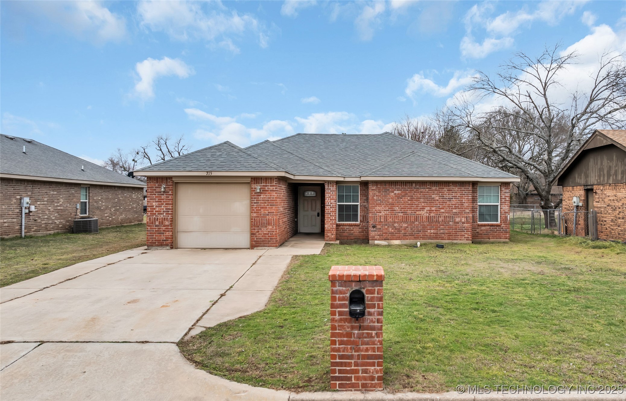 Hillcrest Addition Real Estate Listings Main Image