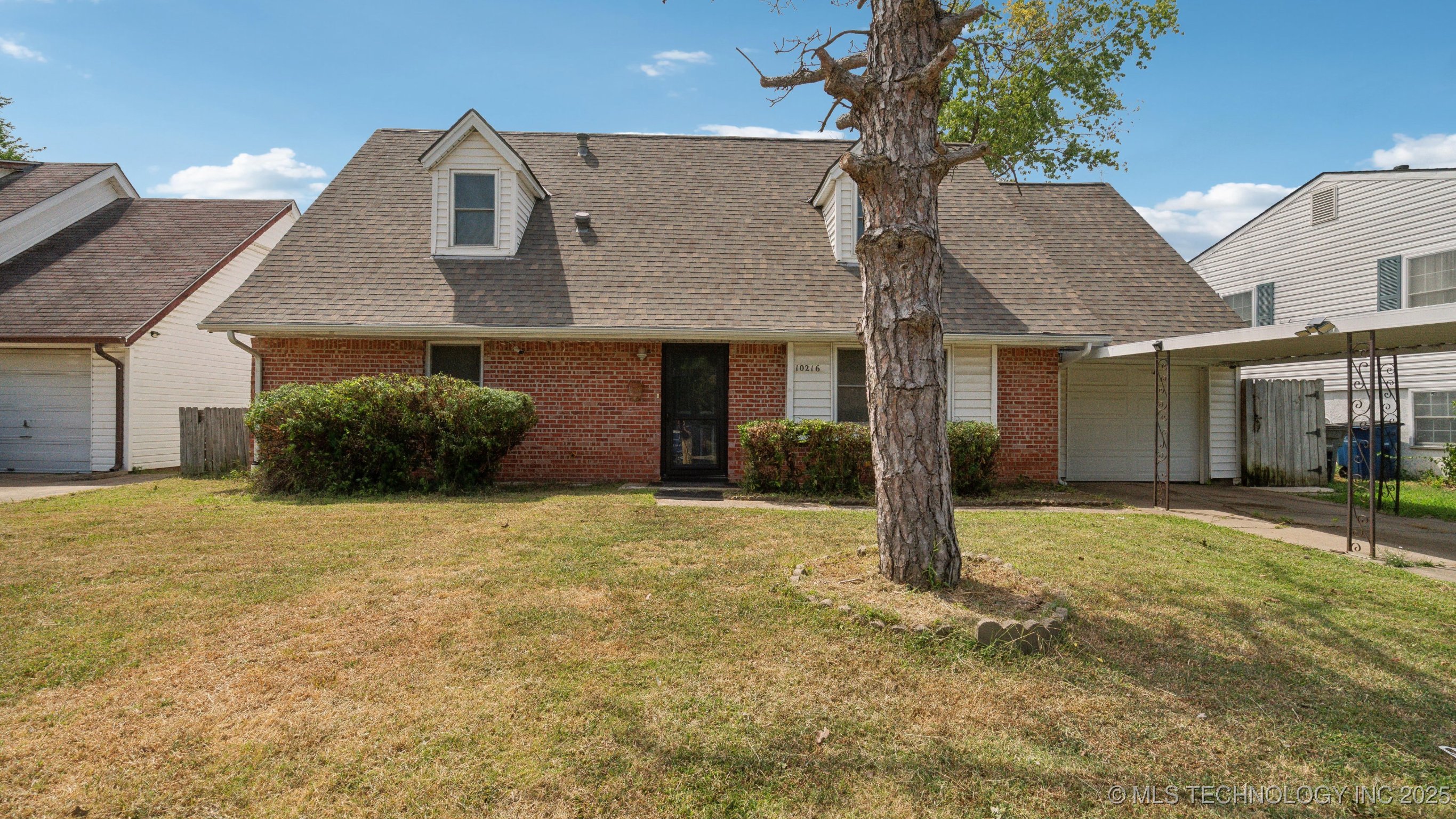 10216 E 21st Place Property Photo 1