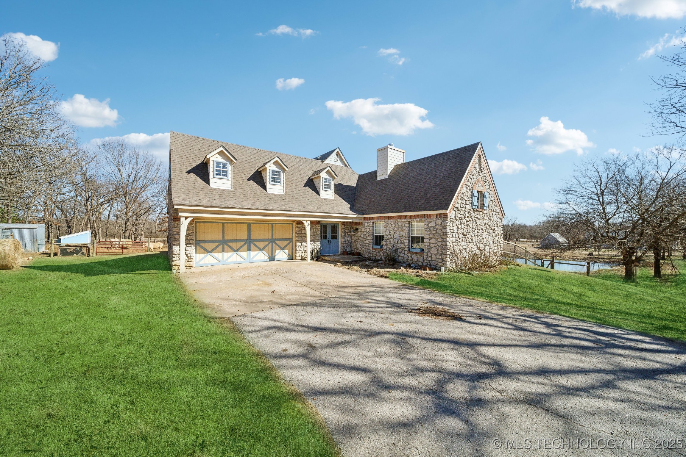 16683 Deer Meadow Road Property Photo 3