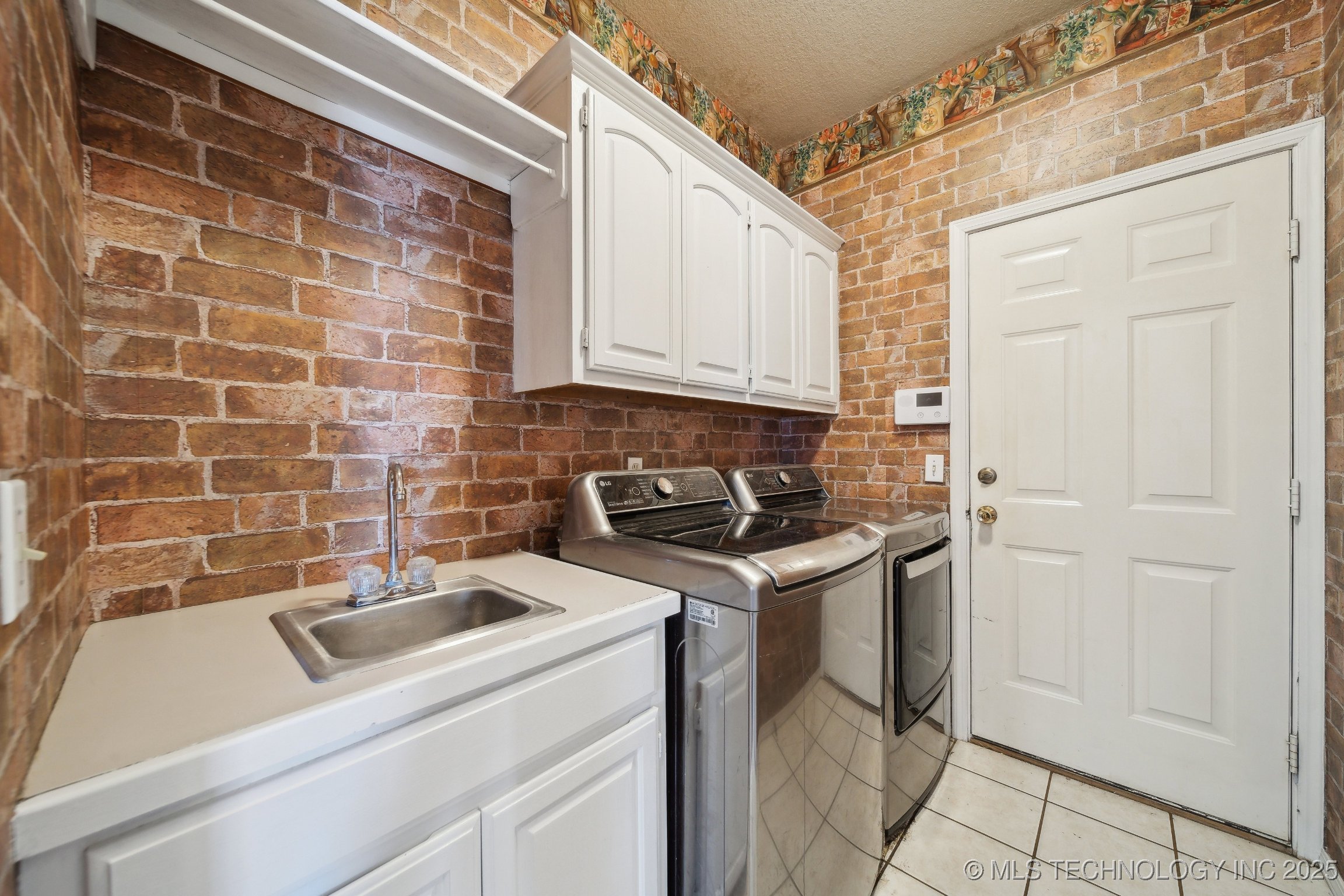 16683 Deer Meadow Road Property Photo 34