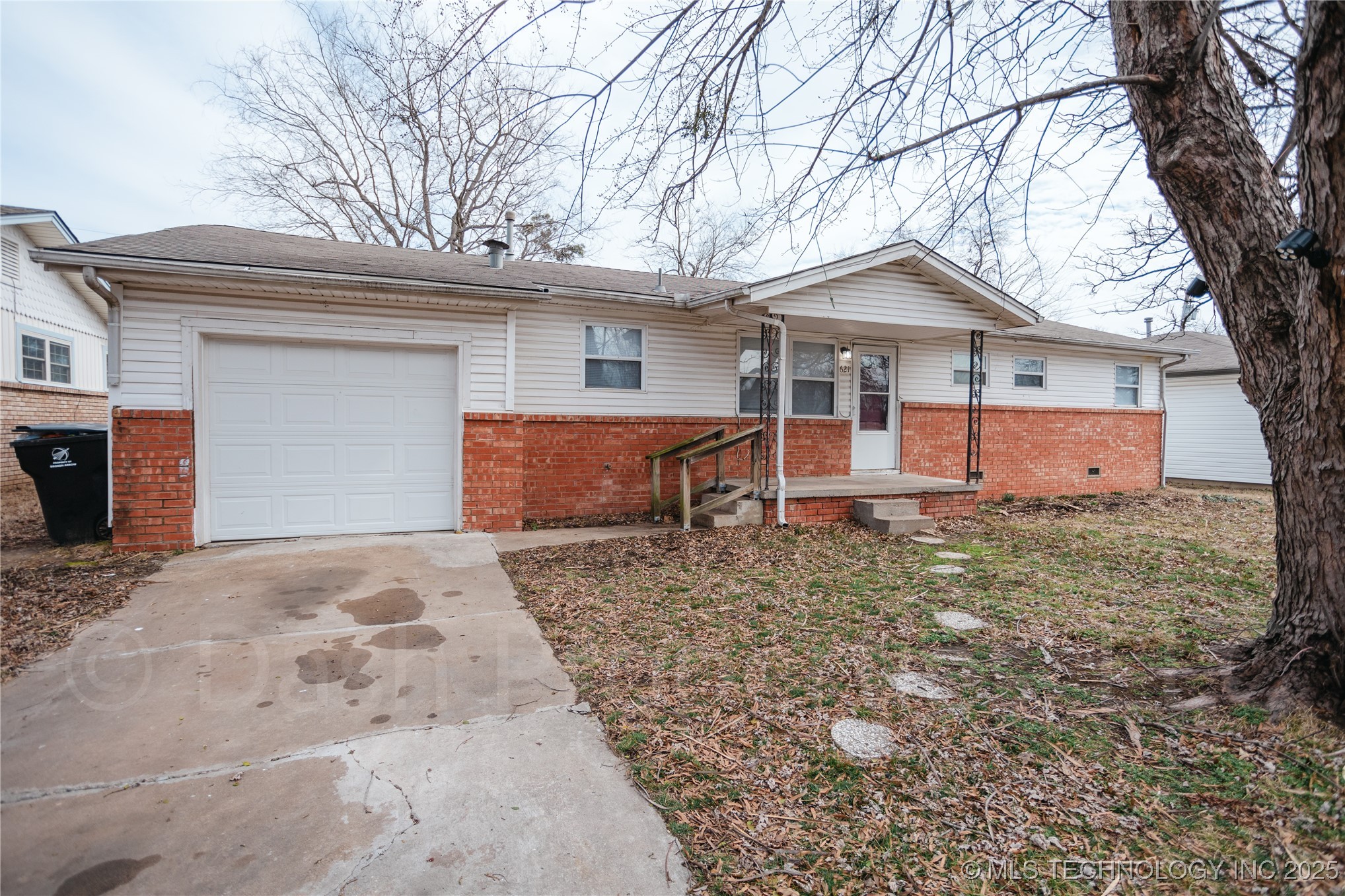 Barry Dayton Blue Star Amd Real Estate Listings Main Image
